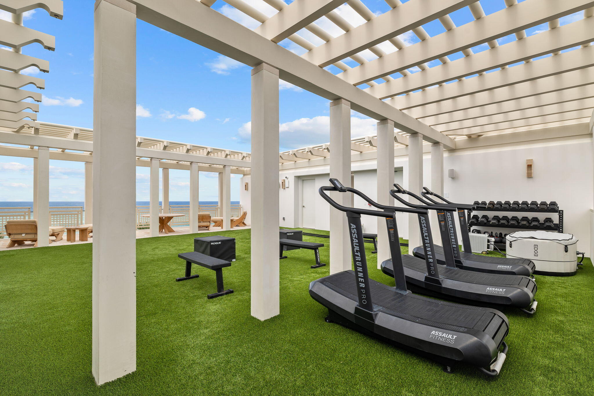 45 W Solaire Way, 207