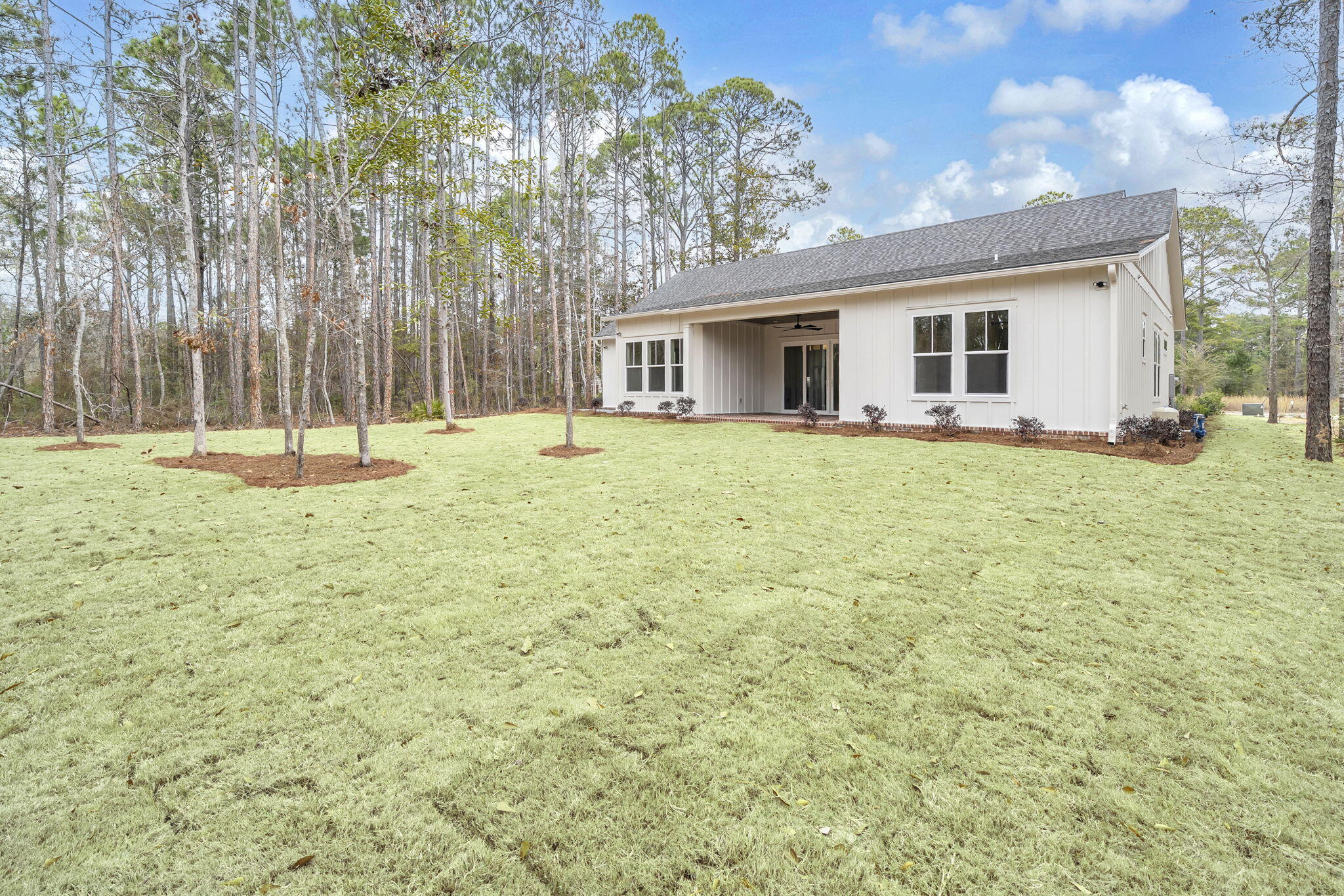 123 W Captain Fritz Way