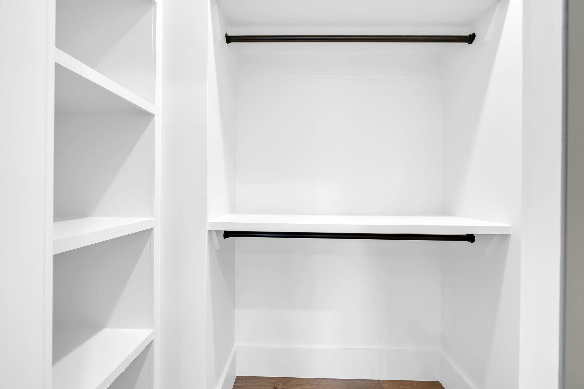 123 W Captain Fritz Way