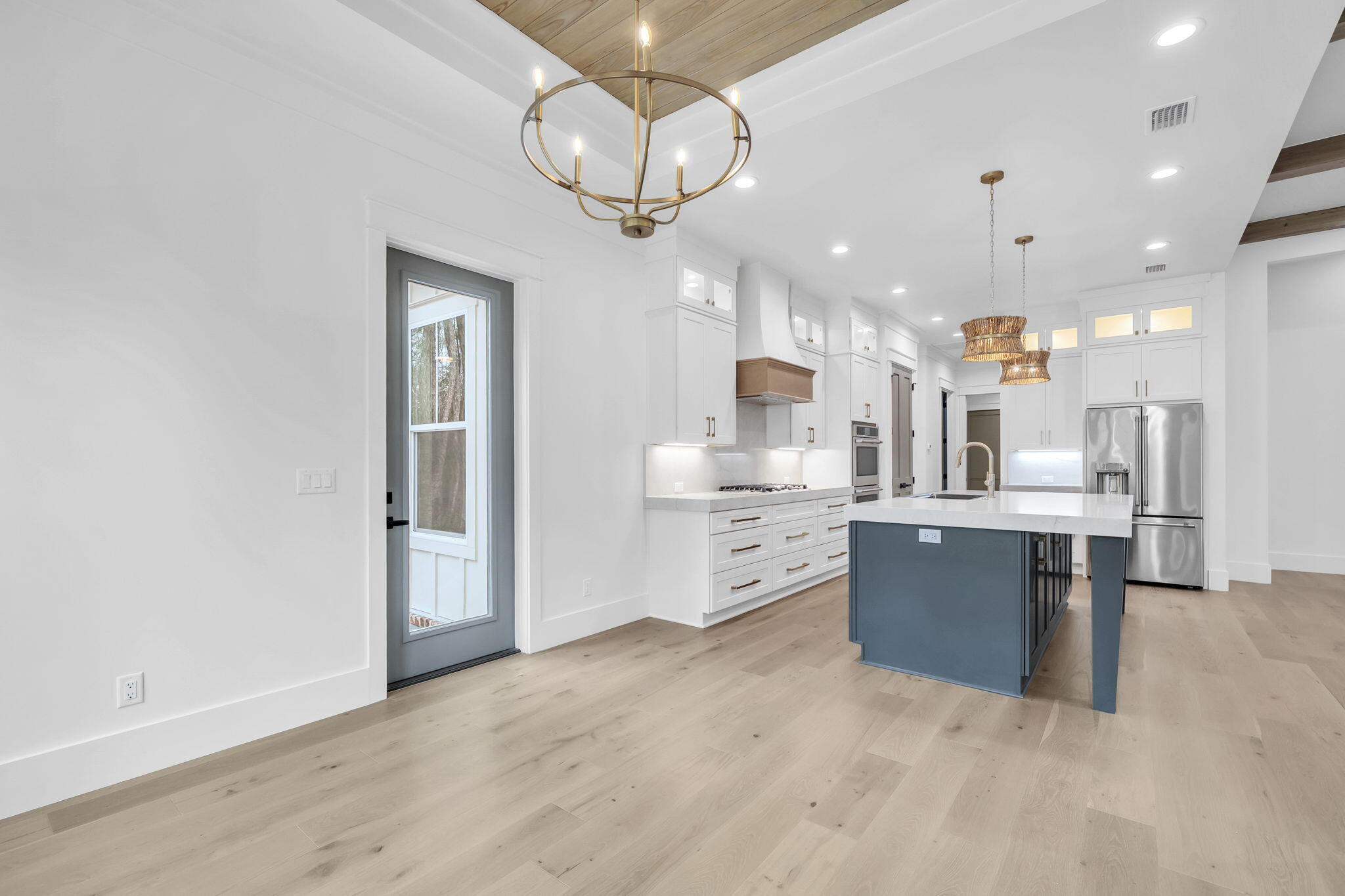 123 W Captain Fritz Way