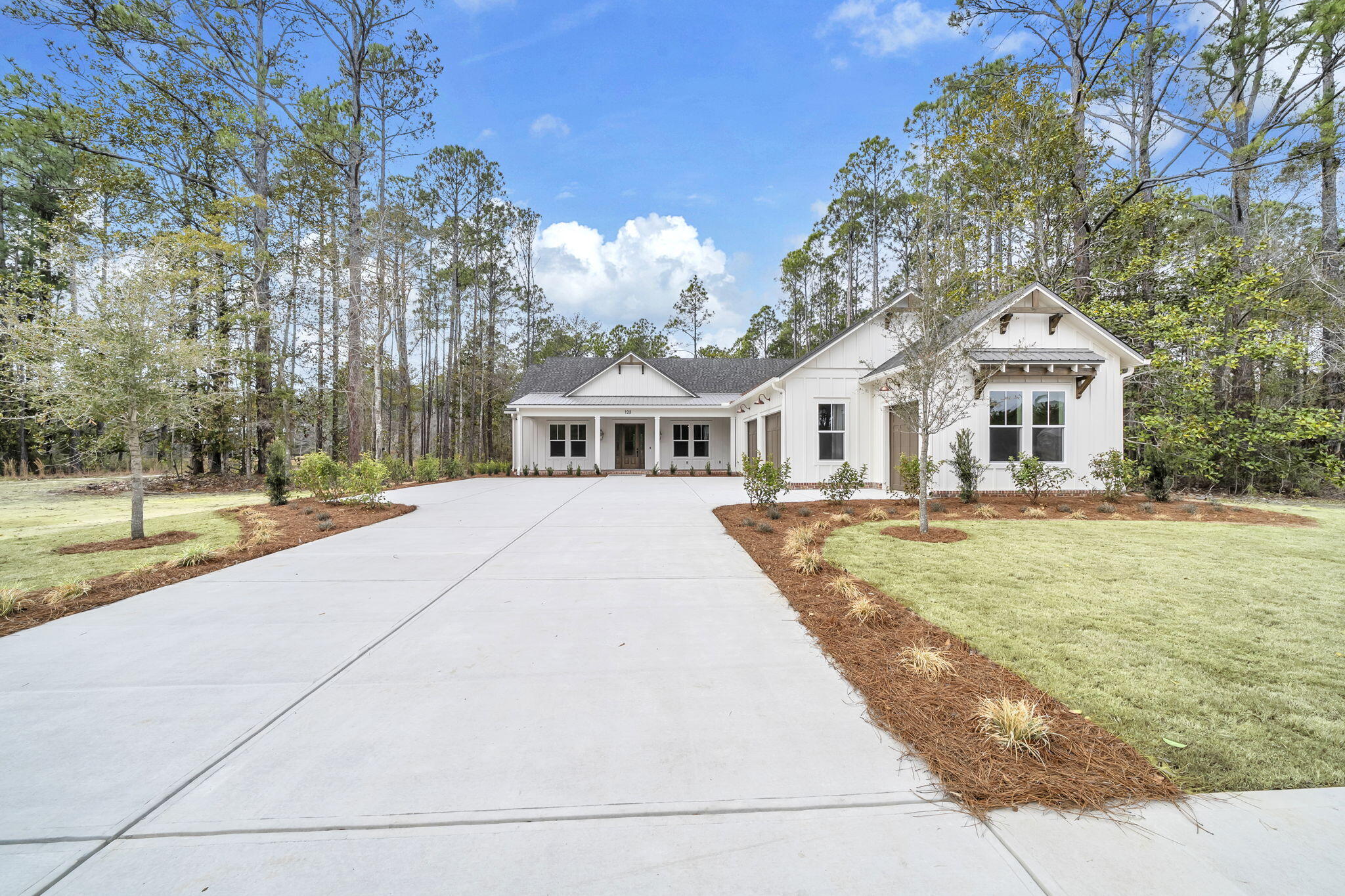 123 W Captain Fritz Way