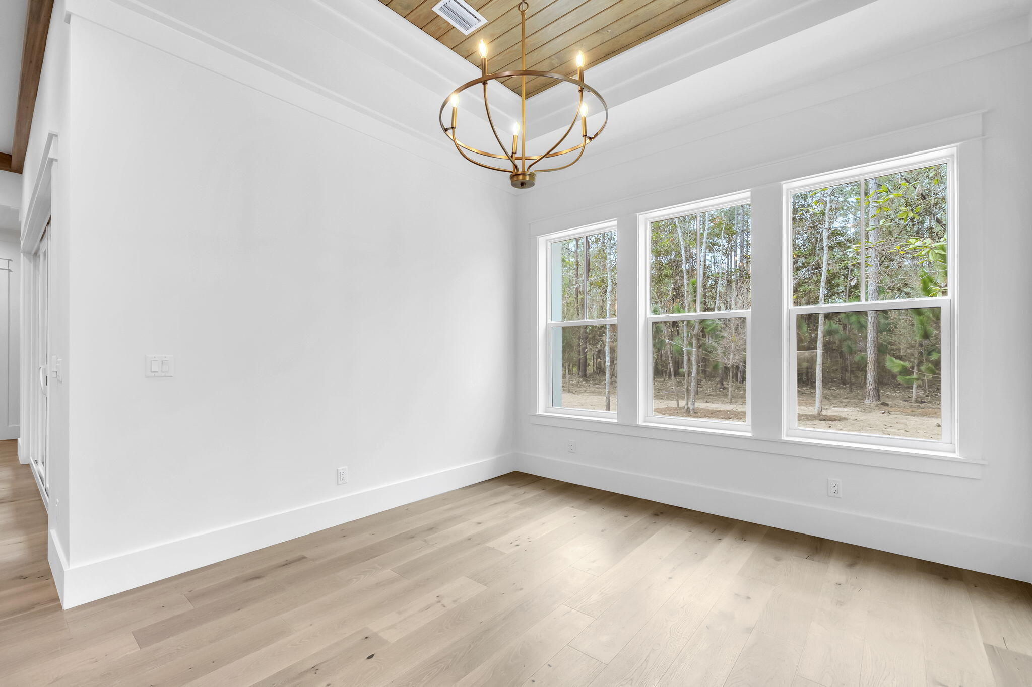 123 W Captain Fritz Way