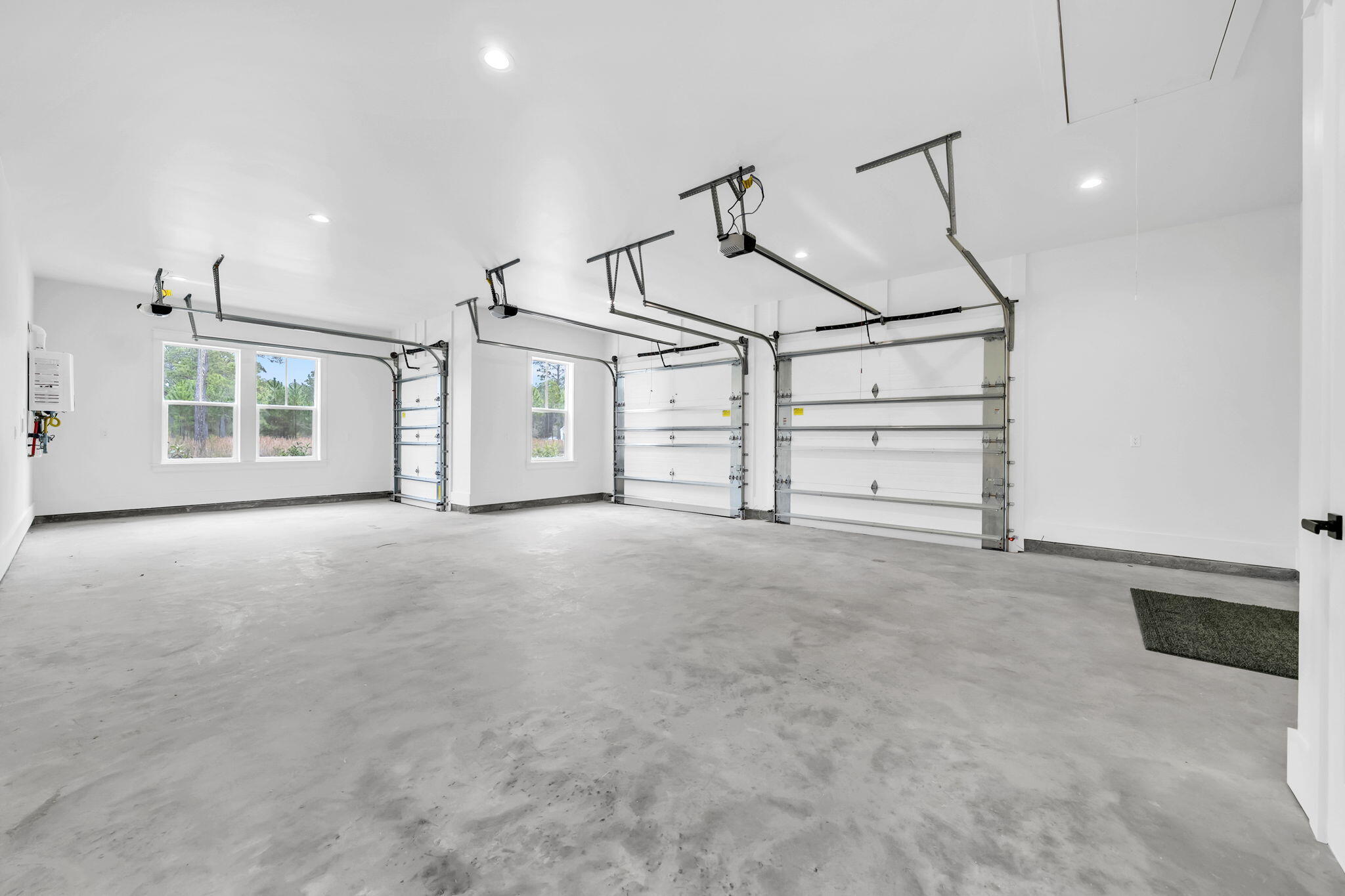 123 W Captain Fritz Way