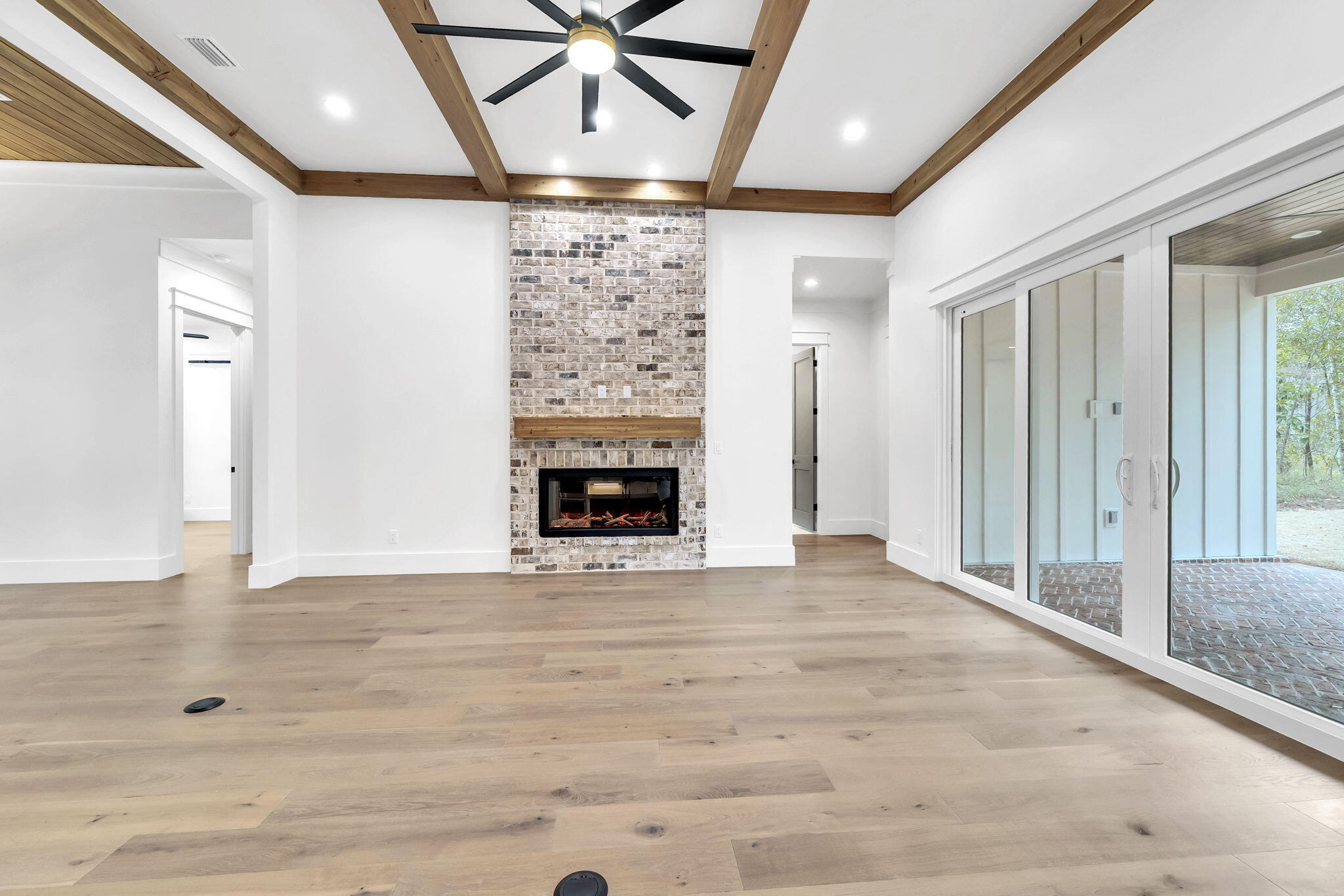 123 W Captain Fritz Way