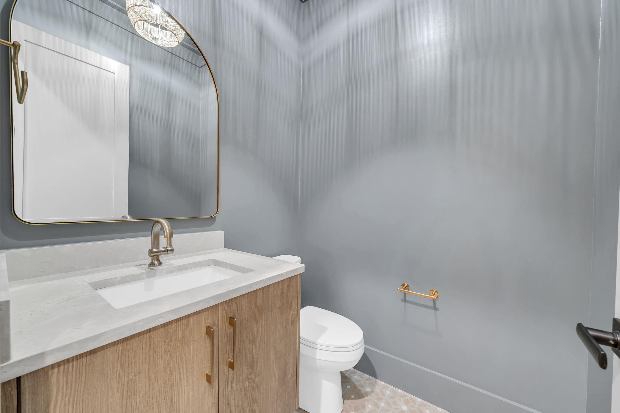 123 W Captain Fritz Way