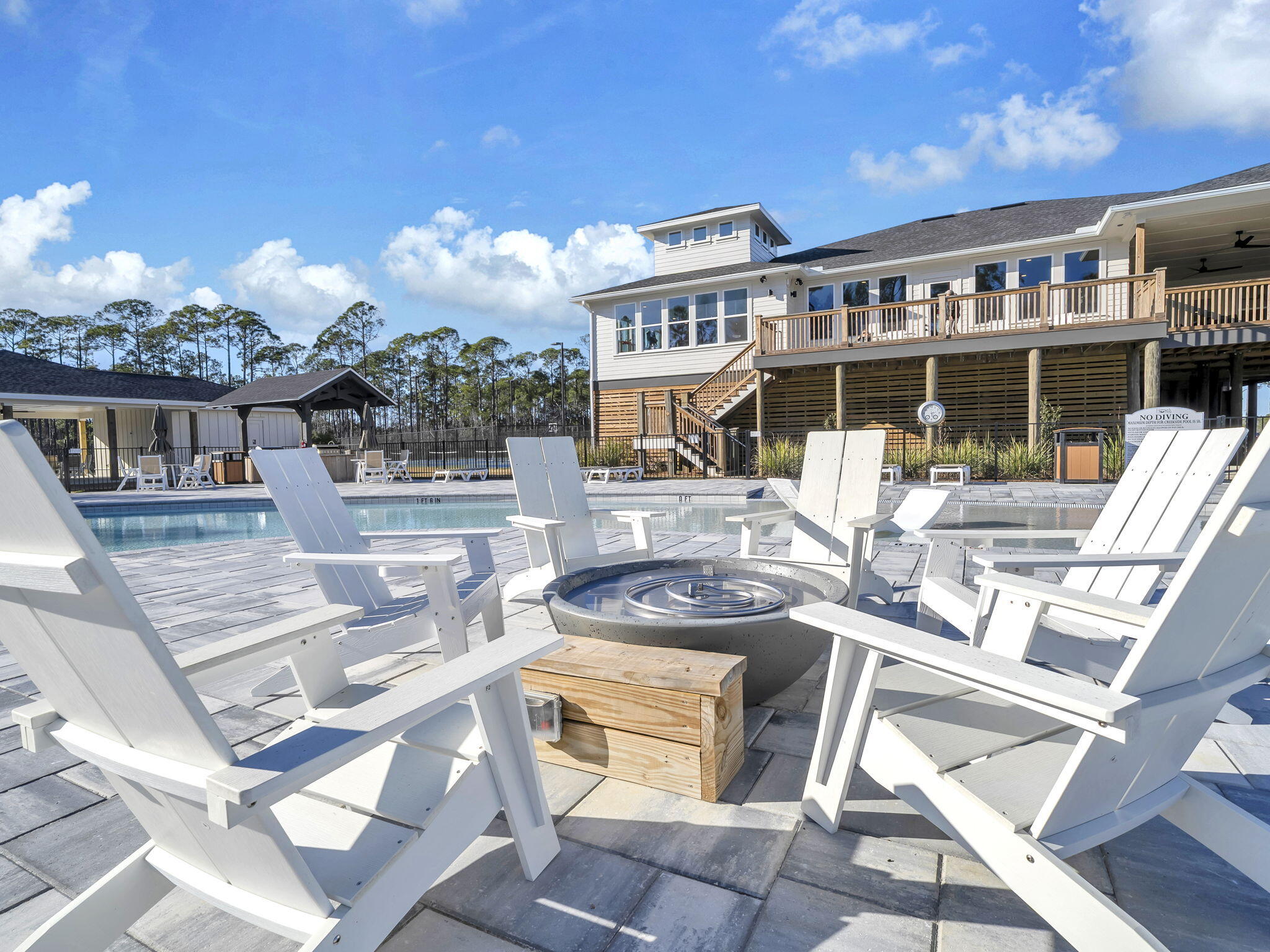 123 W Captain Fritz Way