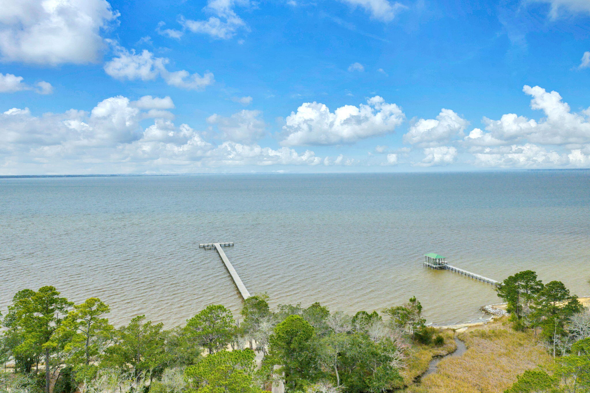 123 W Captain Fritz Way