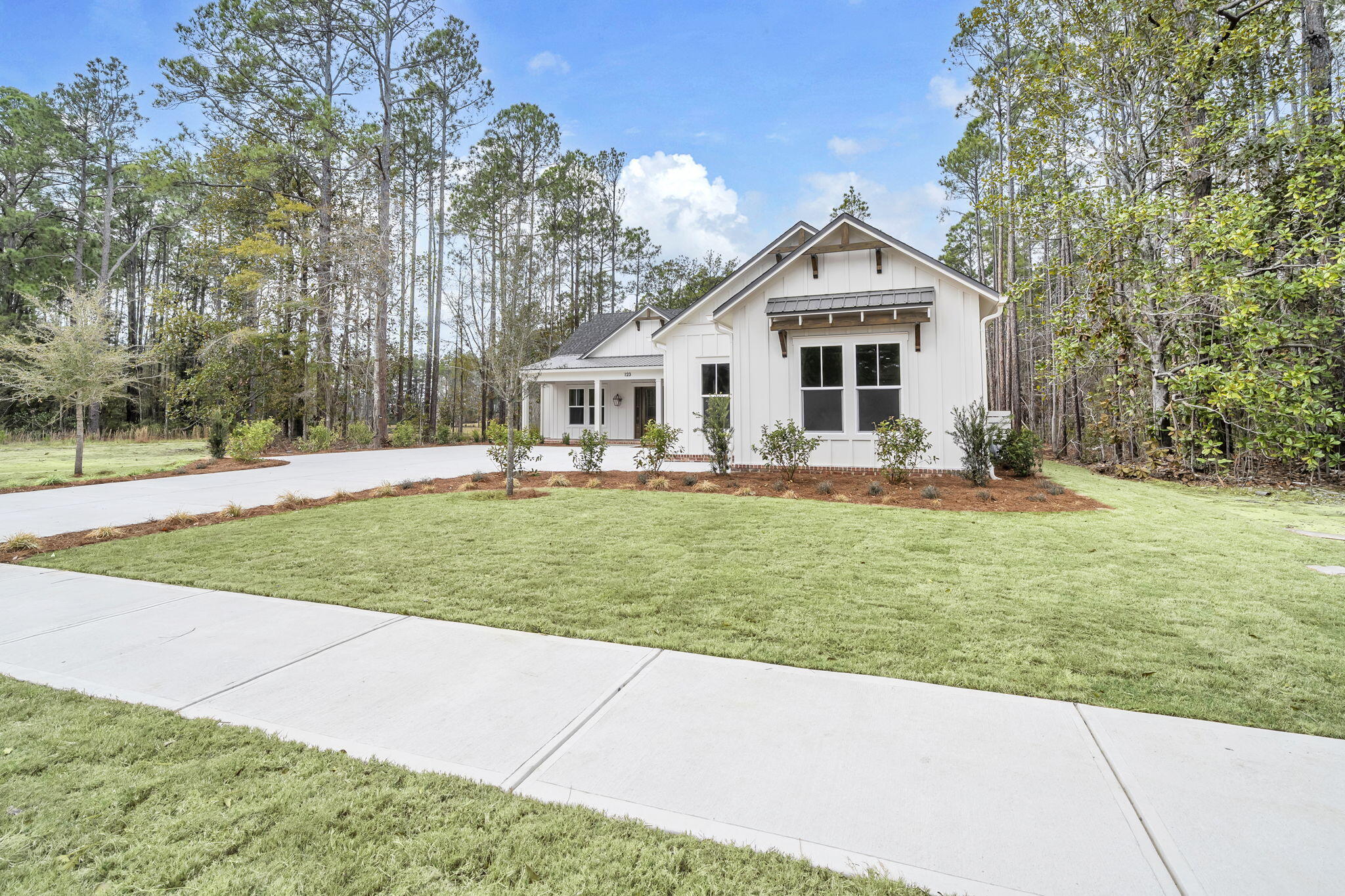 123 W Captain Fritz Way