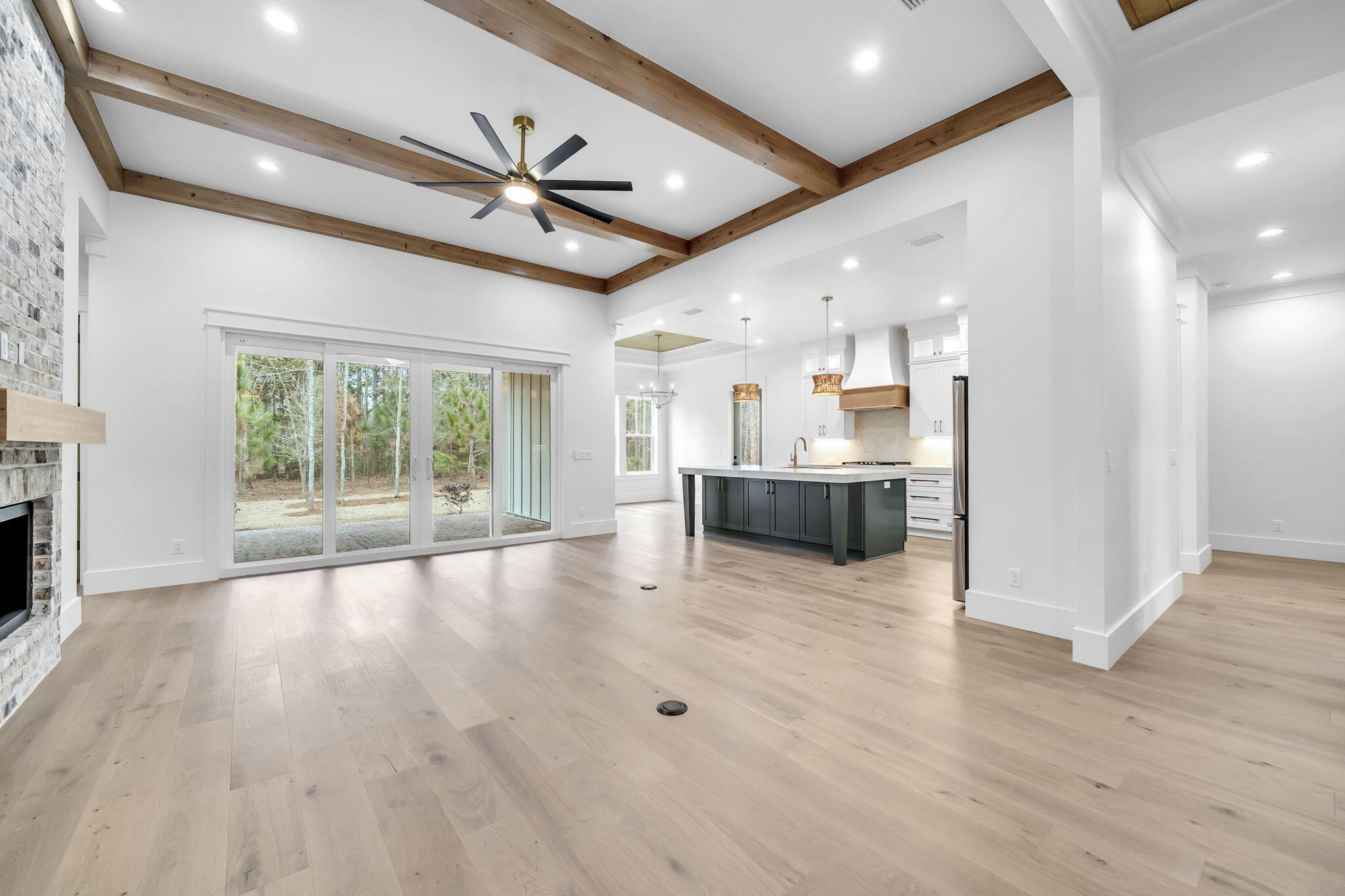 123 W Captain Fritz Way