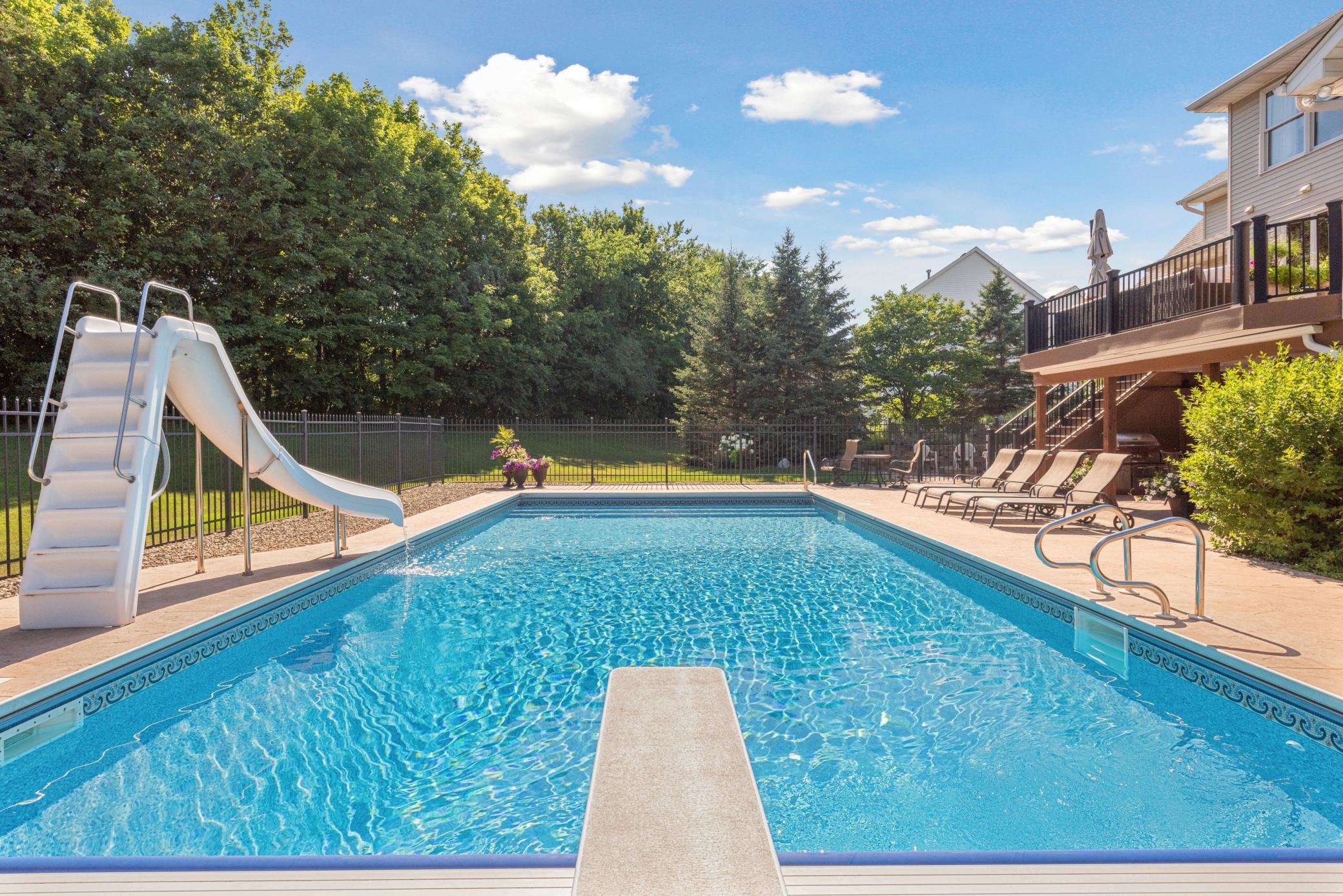 2377 Ellsworth Court, Chaska, MN