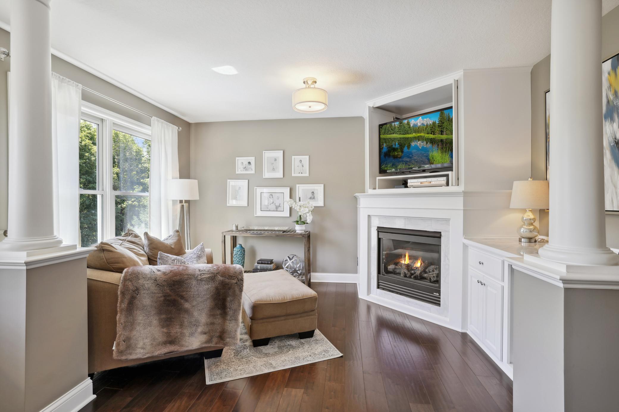 2377 Ellsworth Court, Chaska, MN