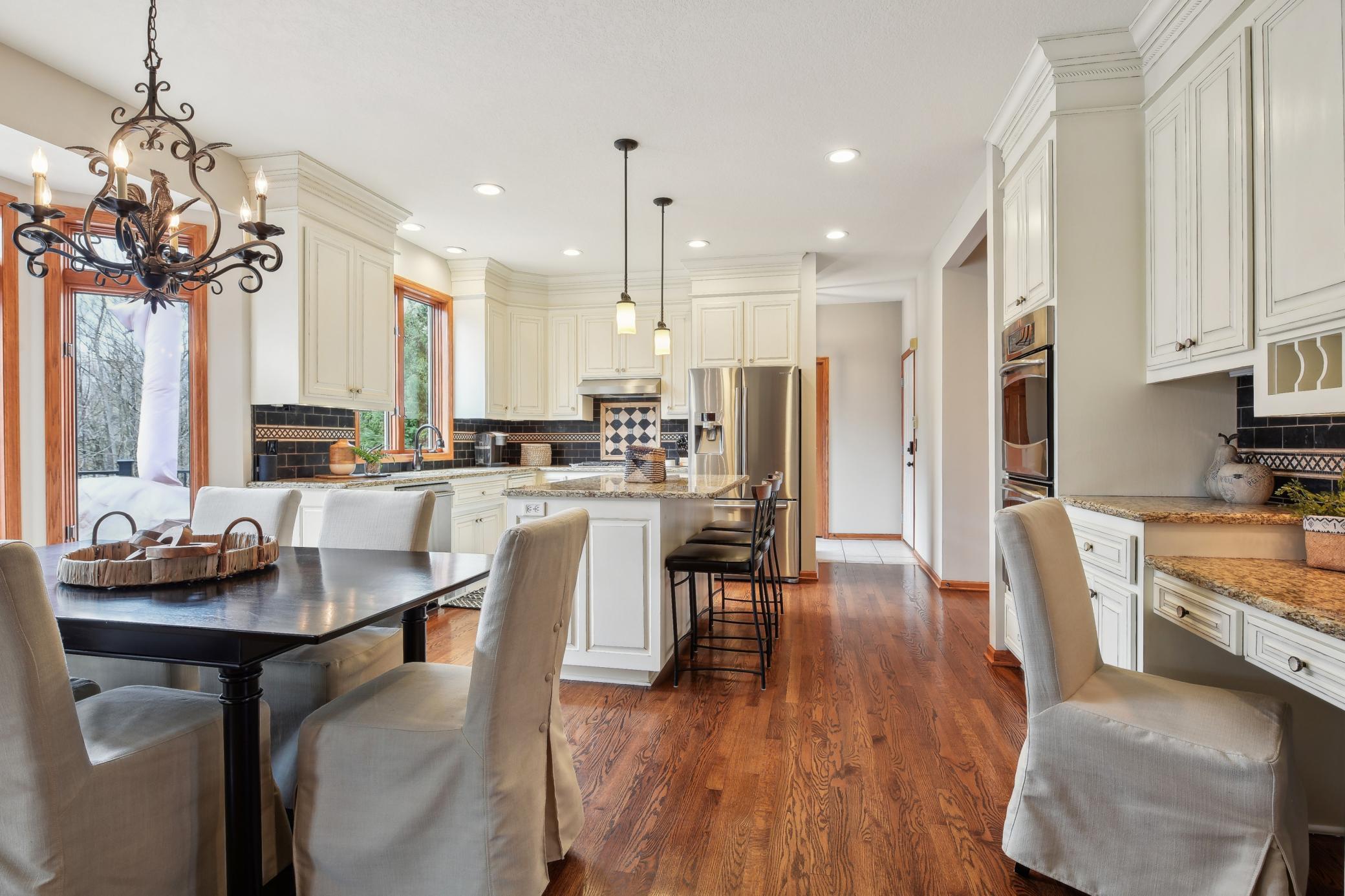 2377 Ellsworth Court, Chaska, MN