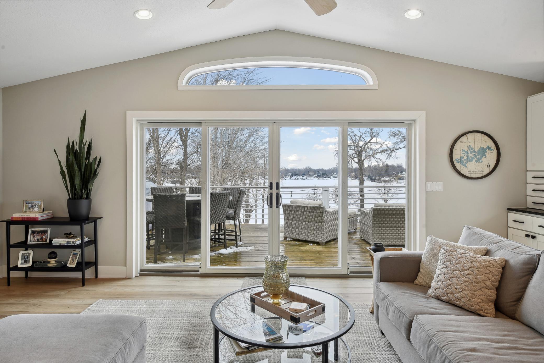 4398 Wilshire Blvd, Mound MN