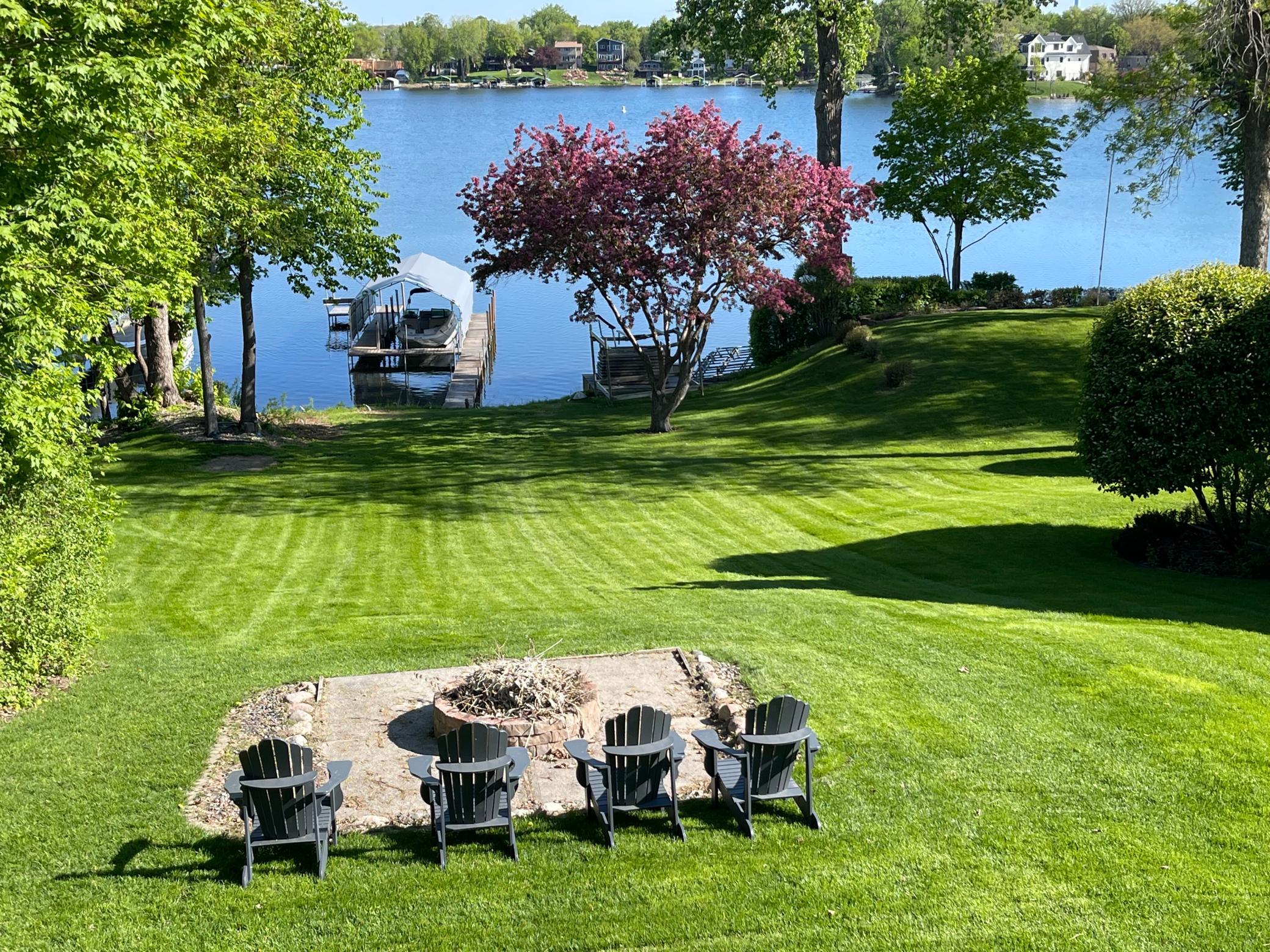 4398 Wilshire Blvd, Mound MN