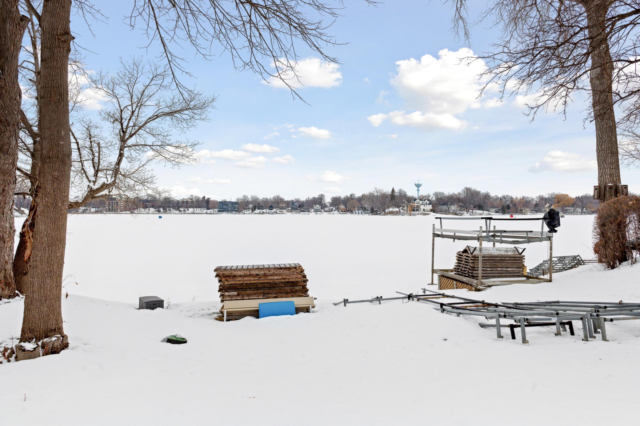 4398 Wilshire Blvd, Mound MN