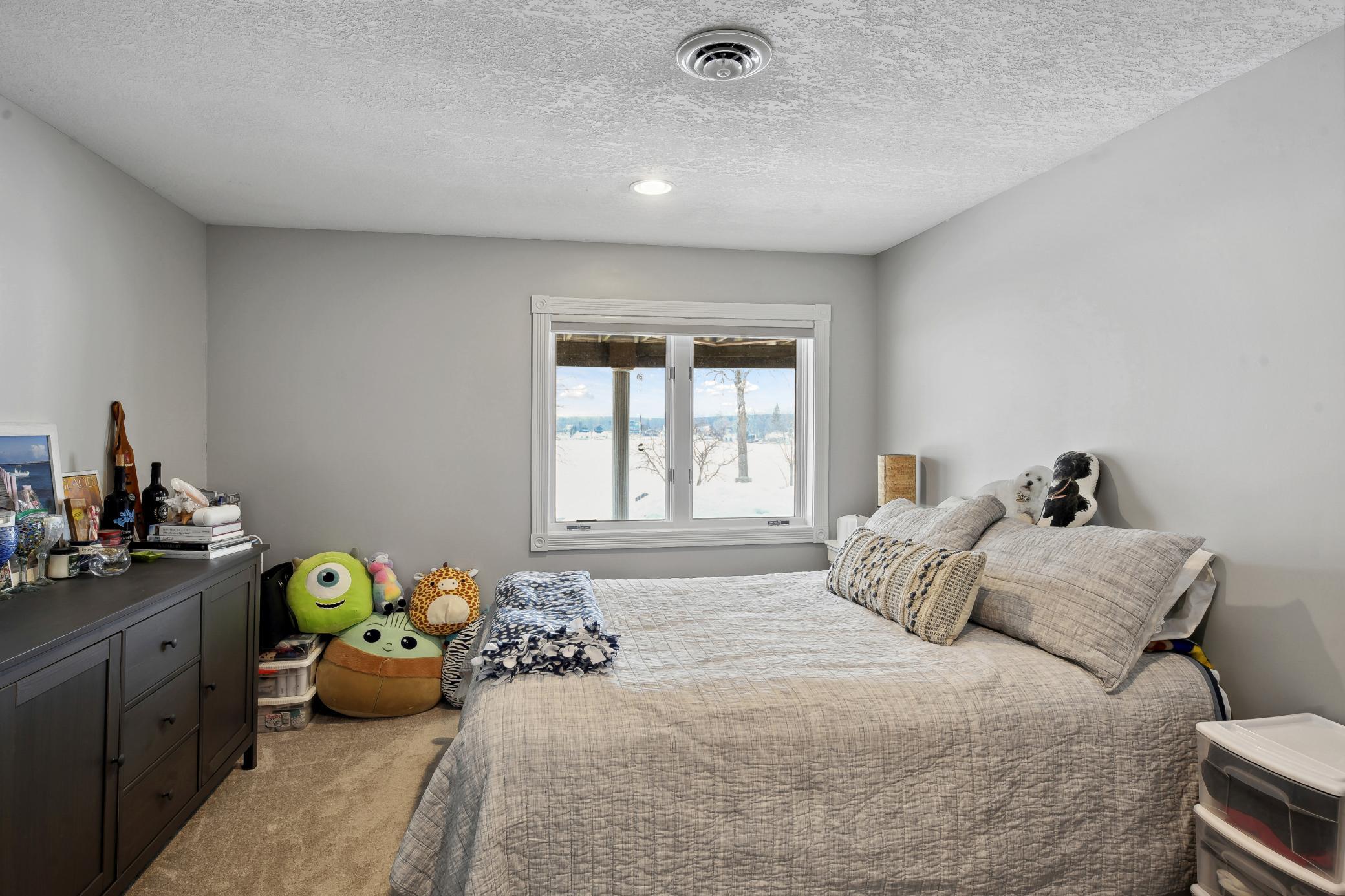 4398 Wilshire Blvd, Mound MN