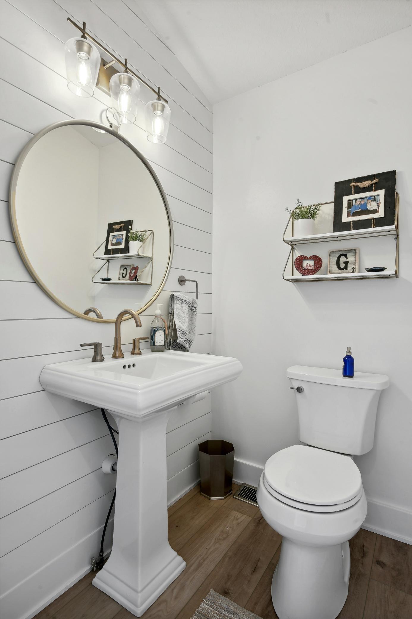 4398 Wilshire Blvd, Mound MN