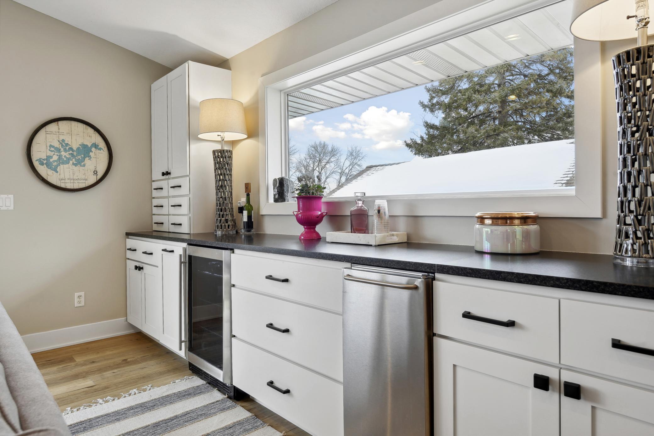 4398 Wilshire Blvd, Mound MN