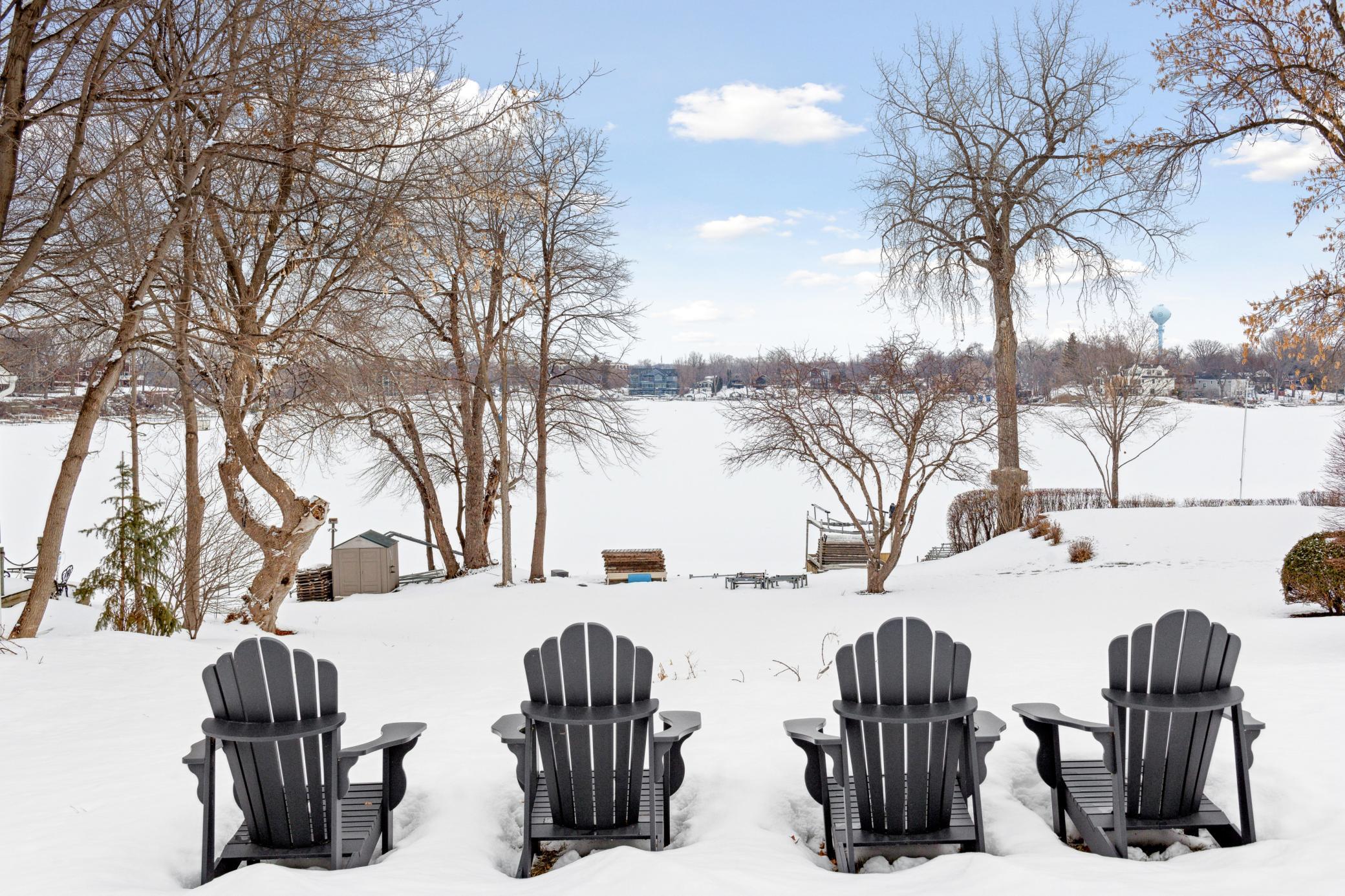 4398 Wilshire Blvd, Mound MN