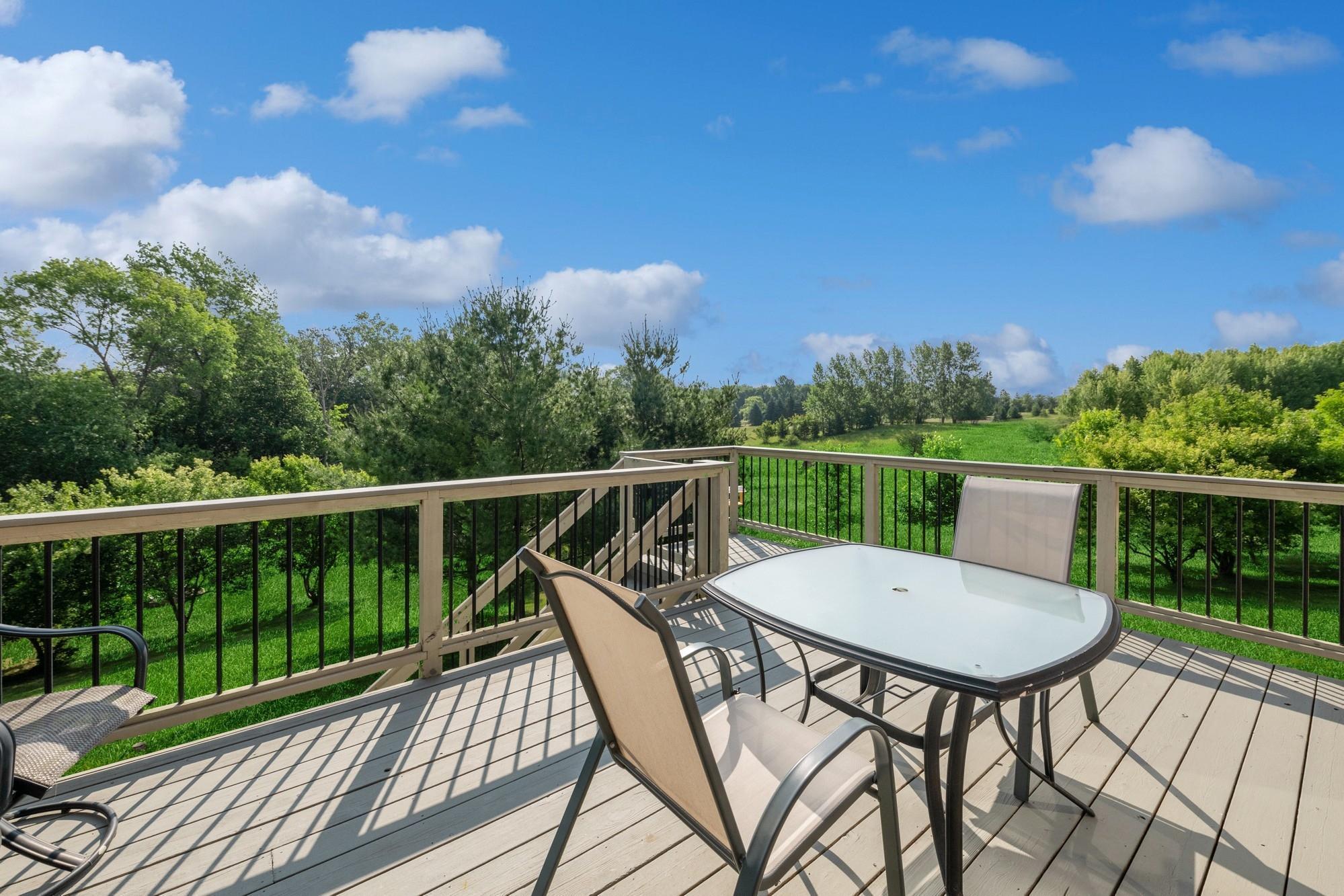 3711 Bavaria Rd, Chaska, MN