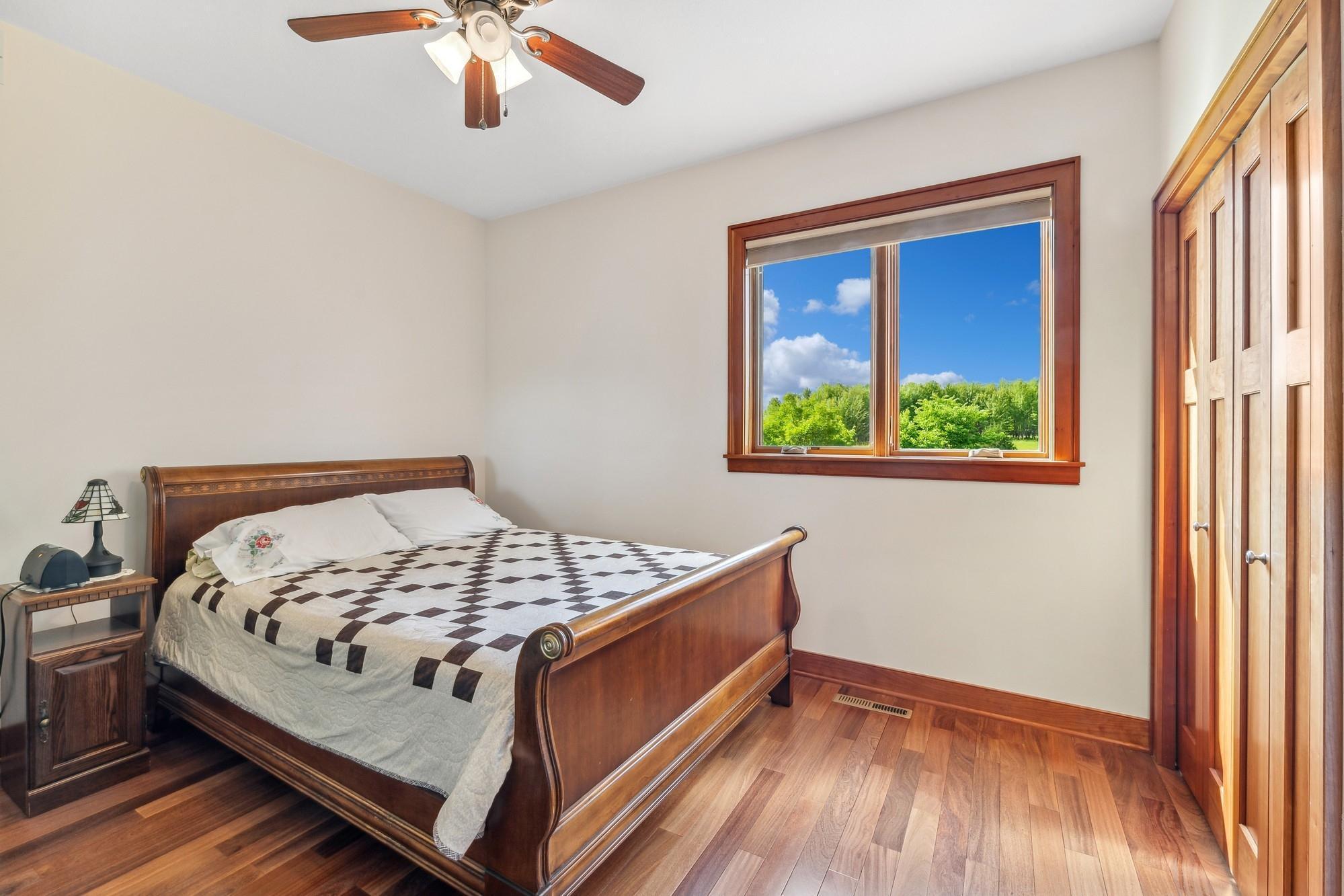 3711 Bavaria Rd, Chaska, MN