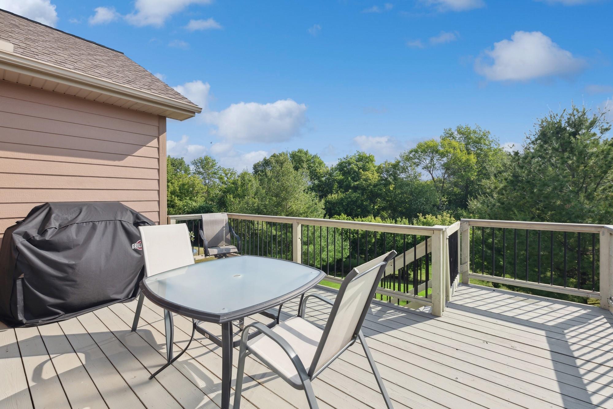 3711 Bavaria Rd, Chaska, MN