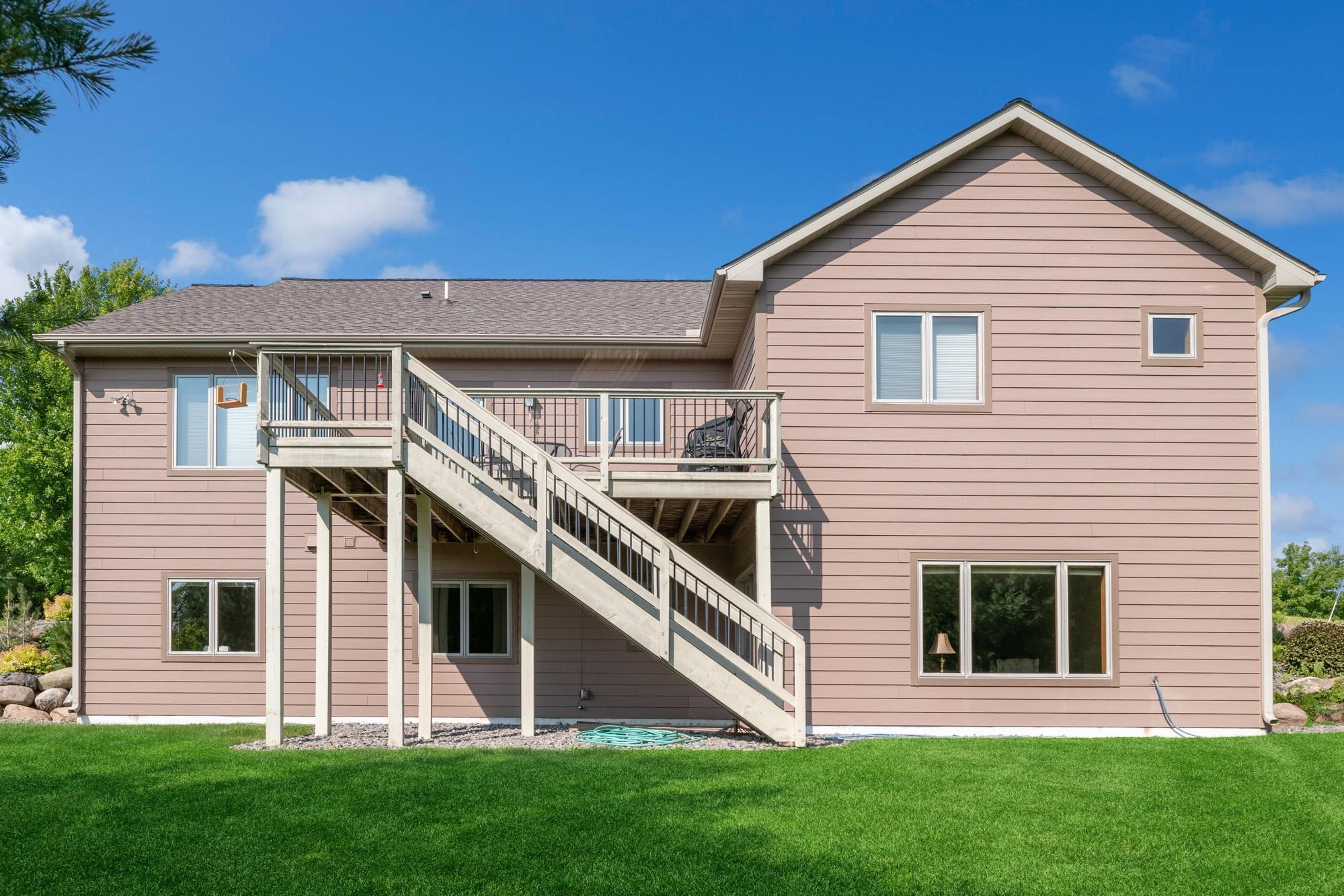 3711 Bavaria Rd, Chaska, MN