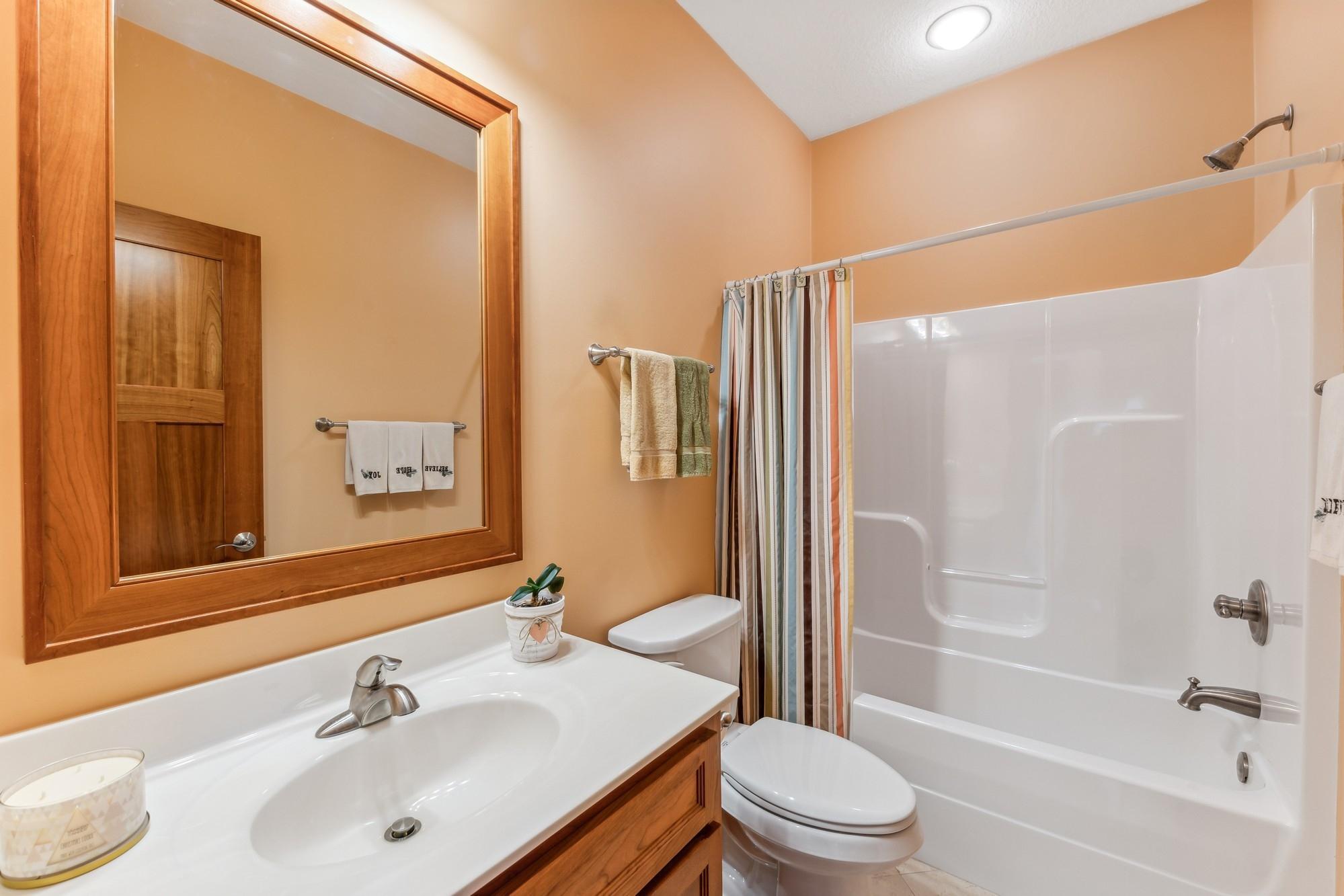 3711 Bavaria Rd, Chaska, MN