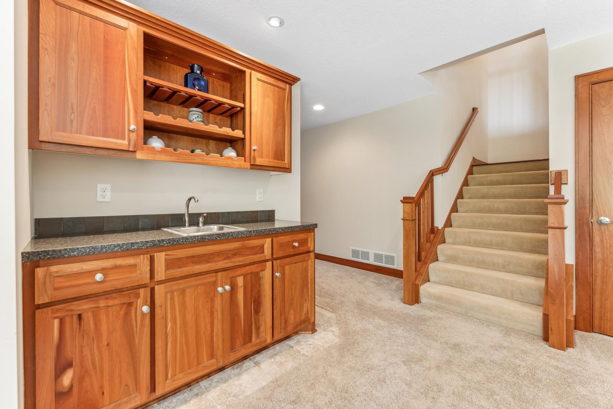 3711 Bavaria Rd, Chaska, MN