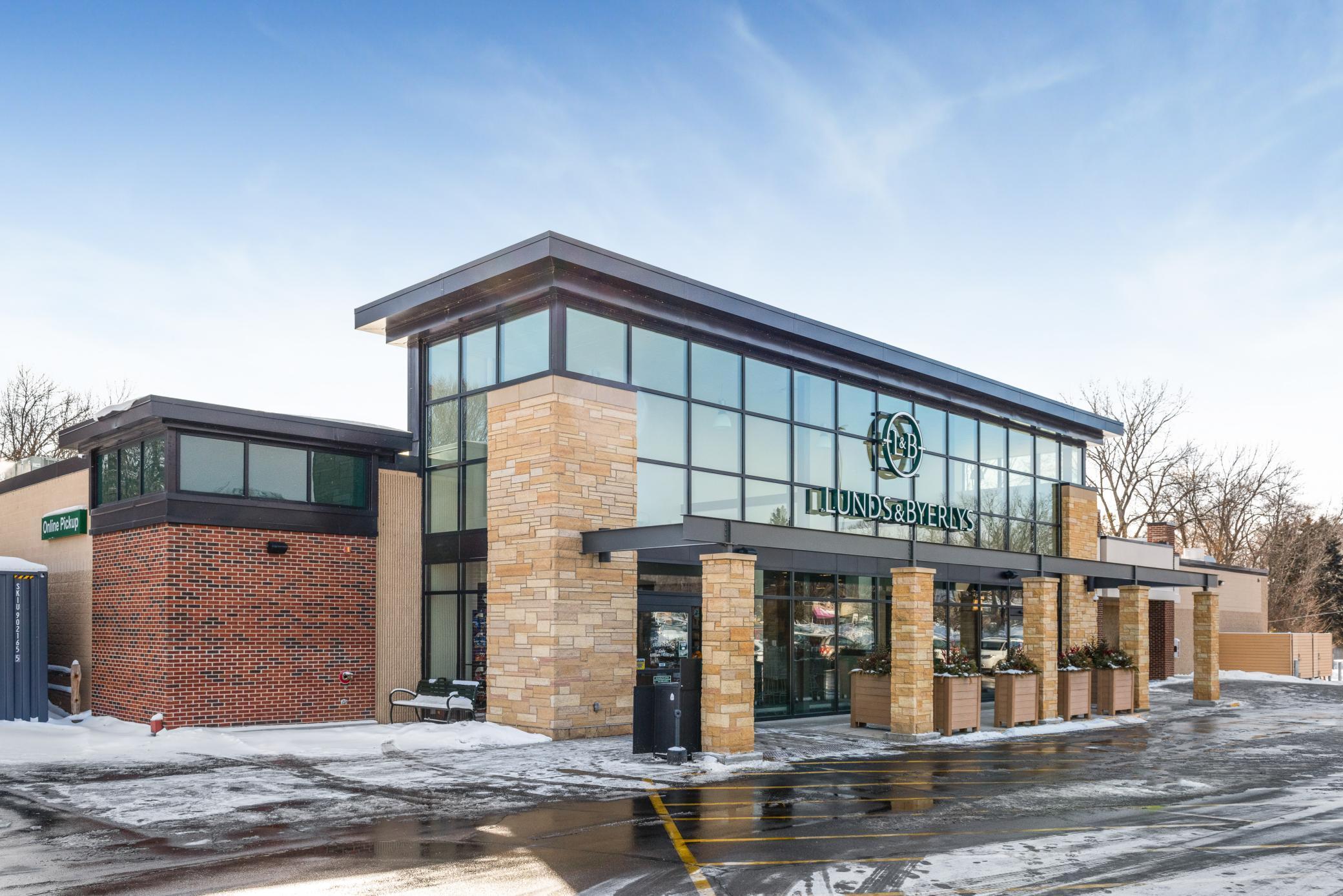 3393 Crystal Bay Rd, Orono MN