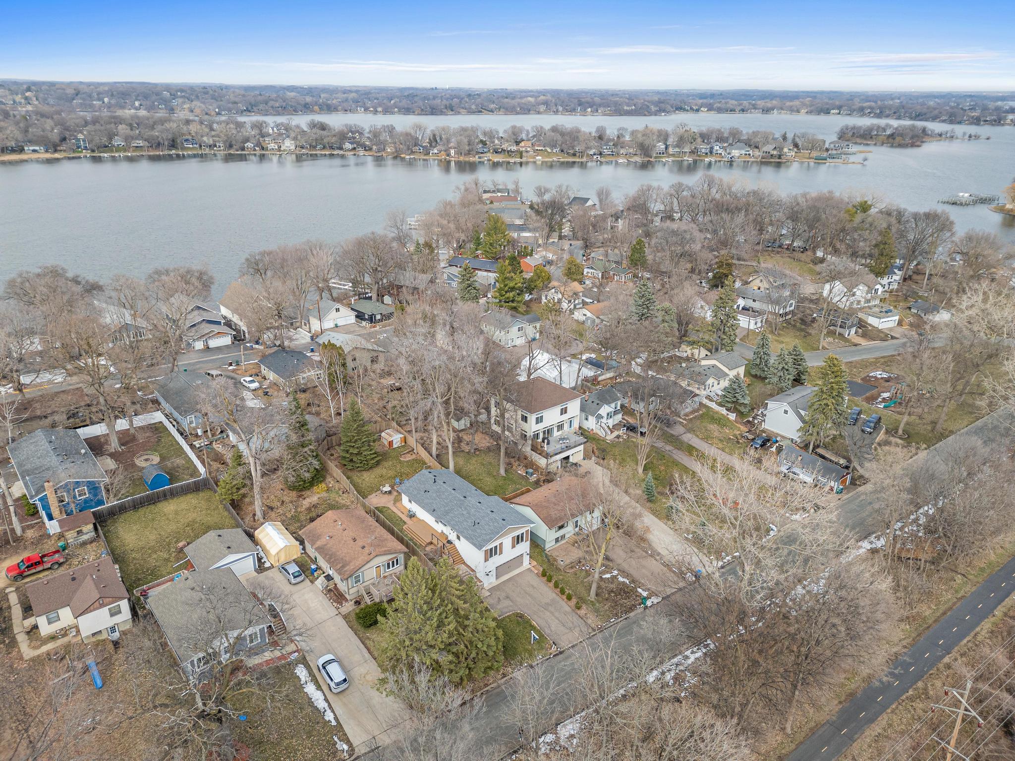 4972 Northern Rd, Mound, MN