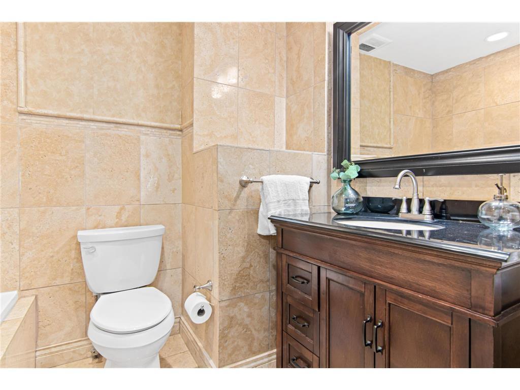 4972 Northern Rd, Mound, MN