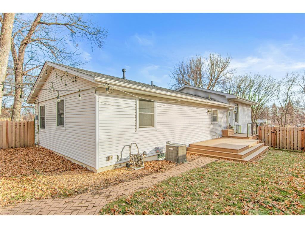 4972 Northern Rd, Mound, MN