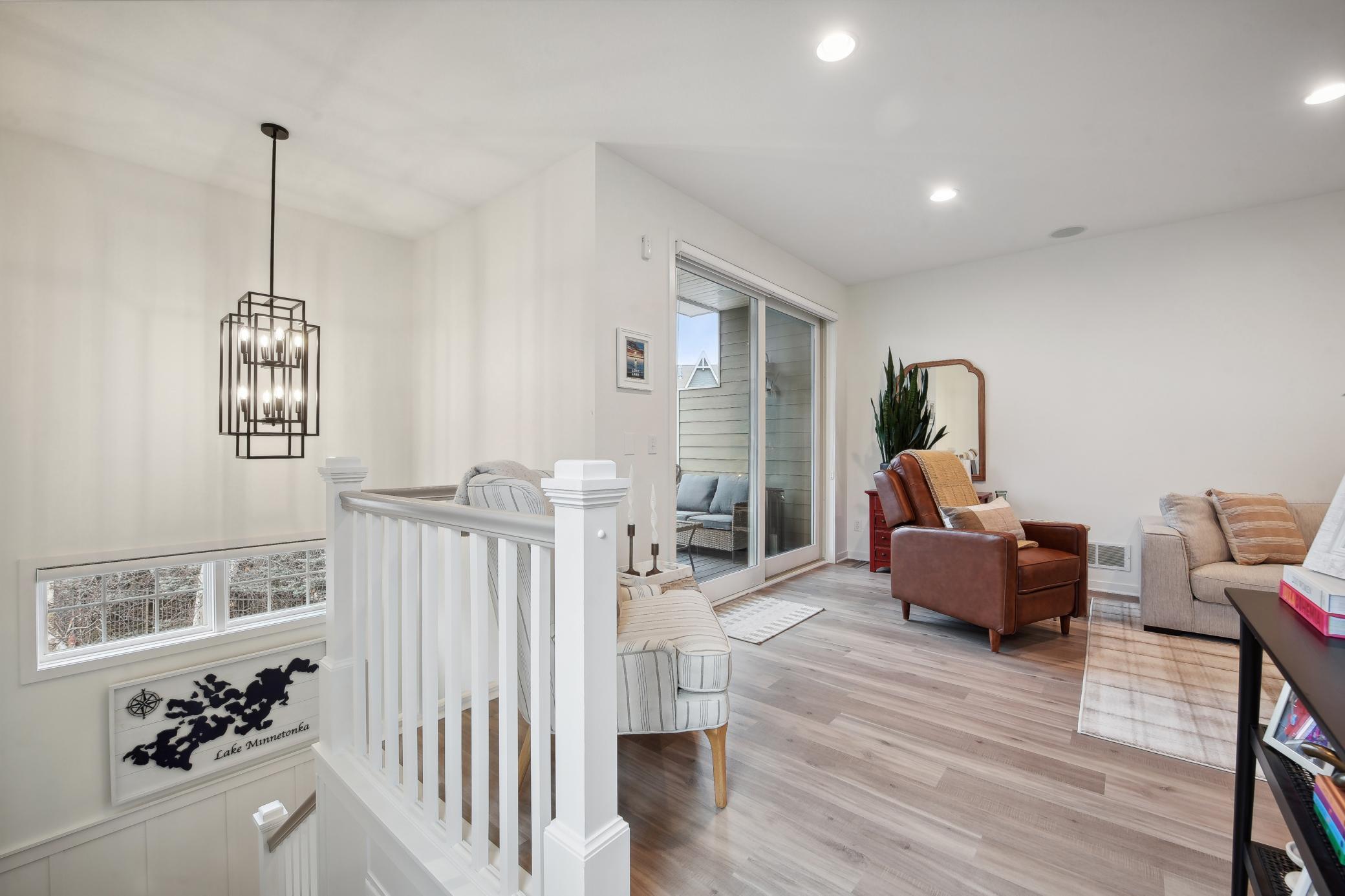 2315 Lost Lake Ct, Mound, MN