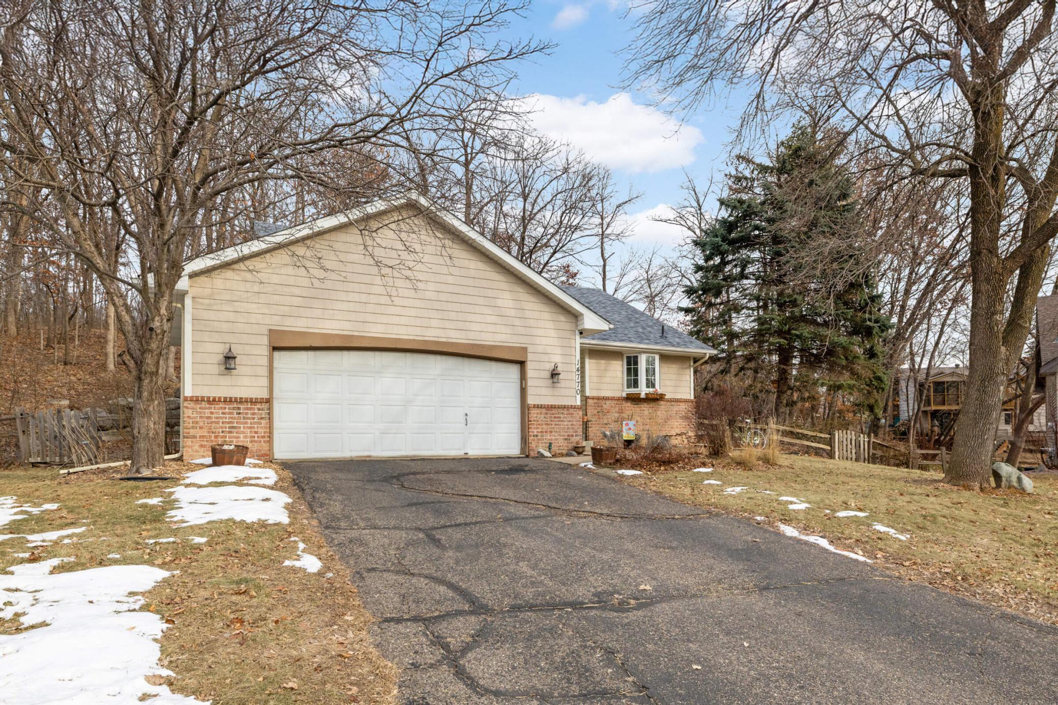 14770 40th Ave N, Plymouth, MN