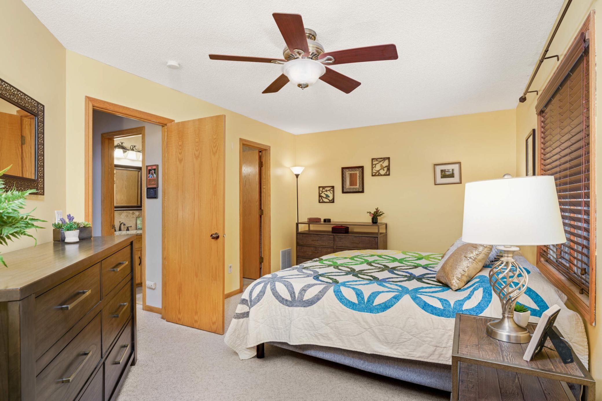 14770 40th Ave N, Plymouth, MN