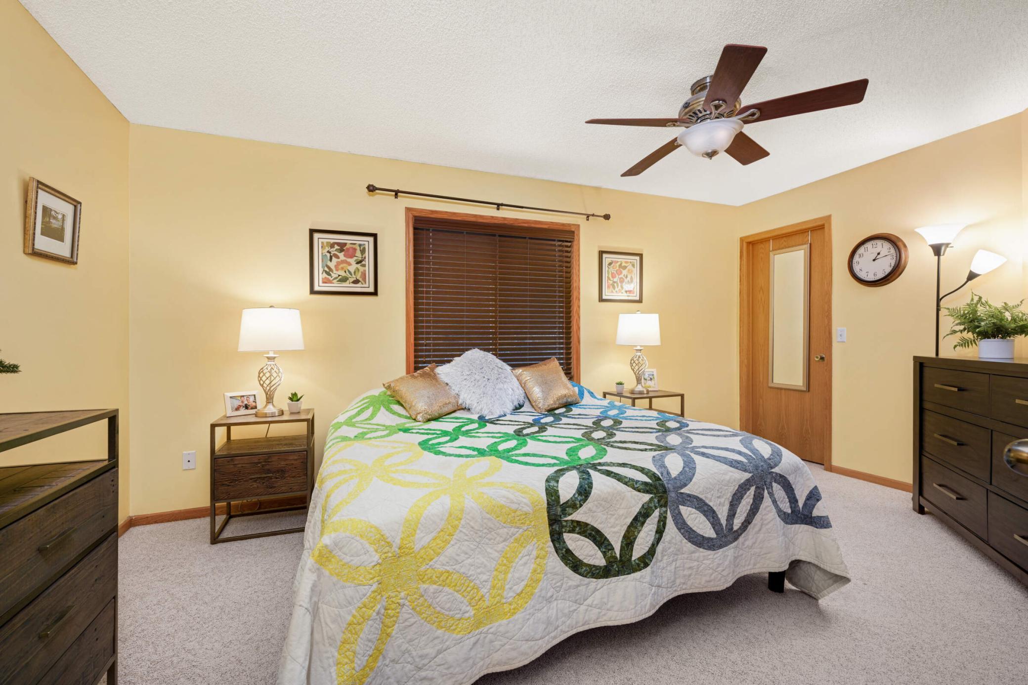 14770 40th Ave N, Plymouth, MN