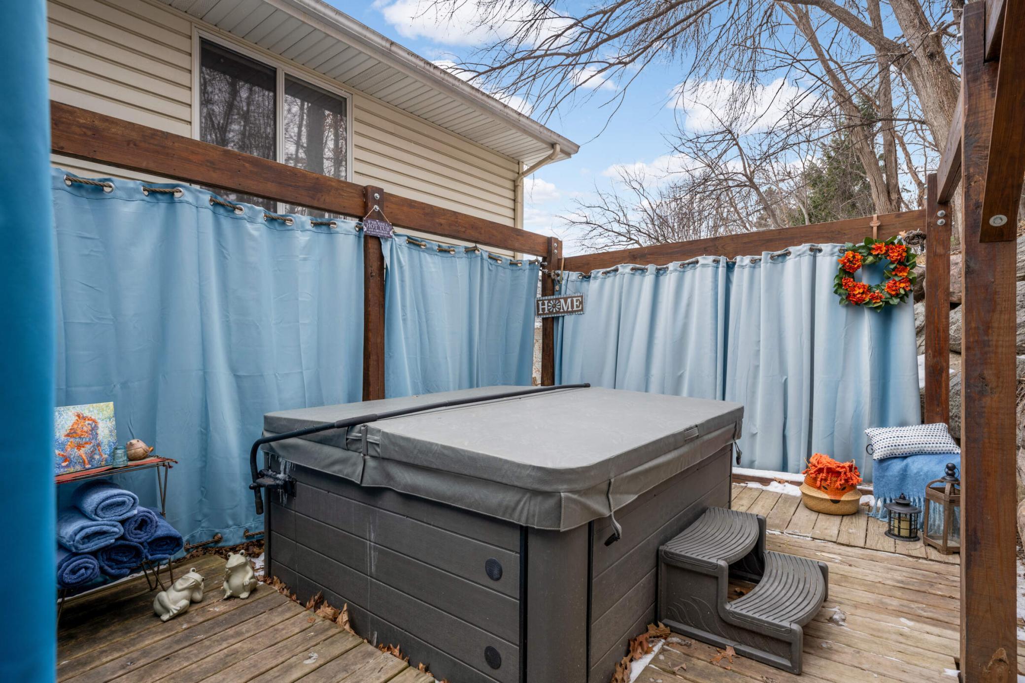 14770 40th Ave N, Plymouth, MN