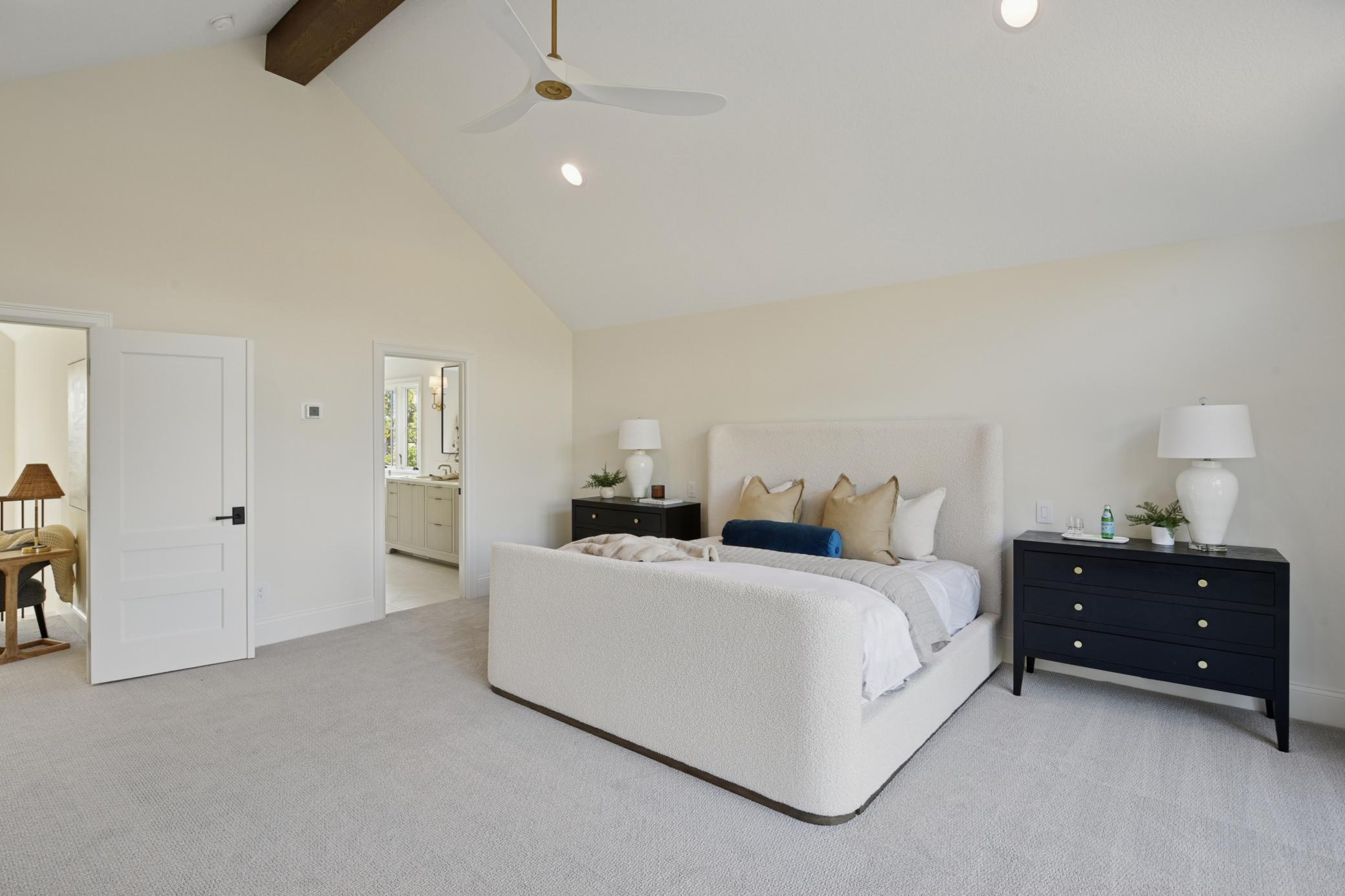 9414 US-12, Independence, MN