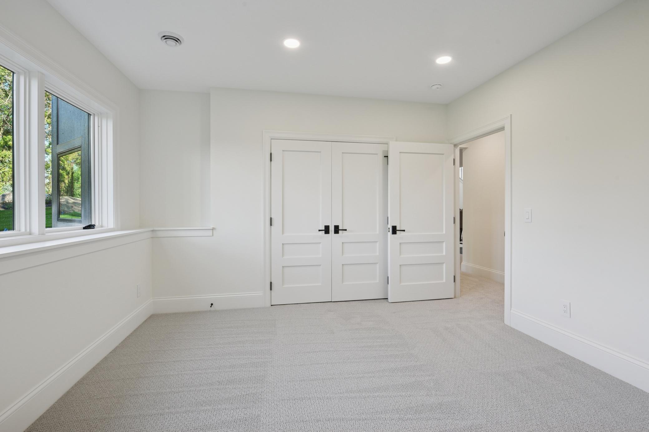 9414 US-12, Independence, MN