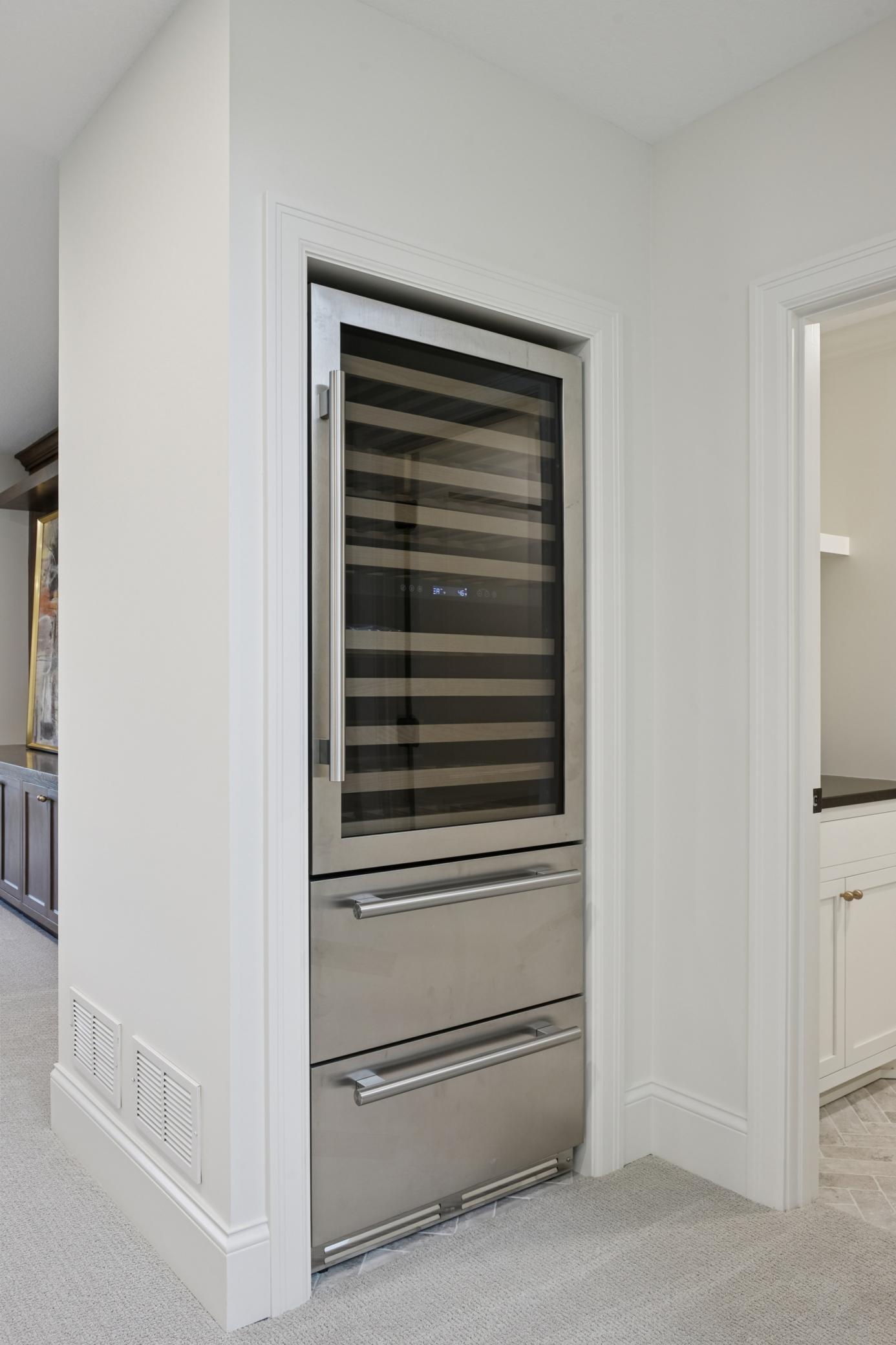 9414 US-12, Independence, MN