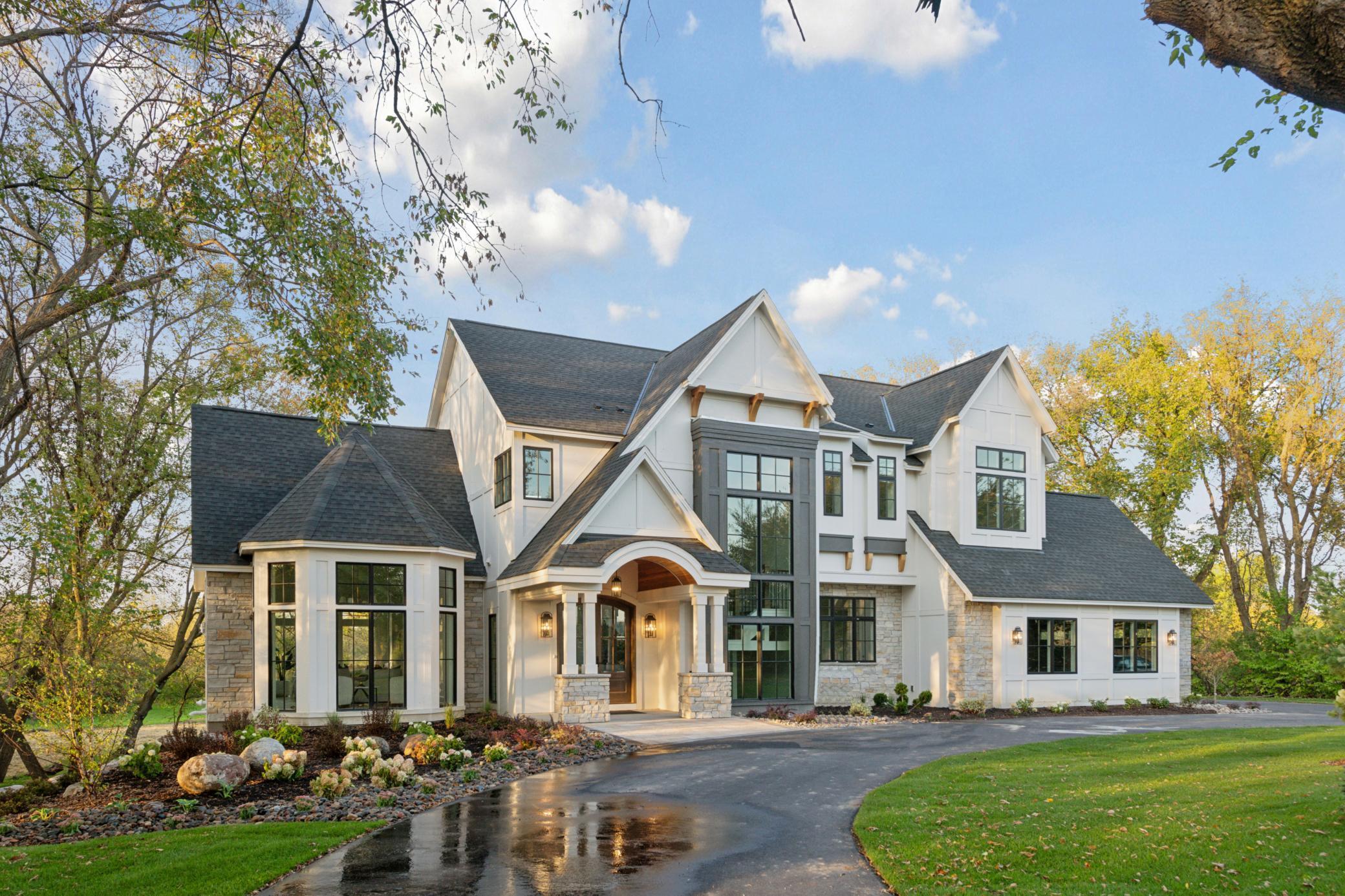 9414 US-12, Independence, MN