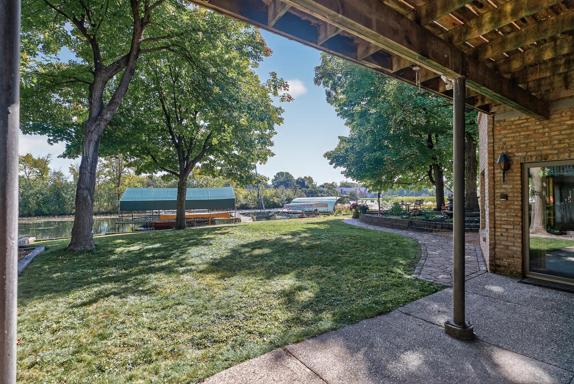 55 Interlachen Drive, Tonka Bay, MN