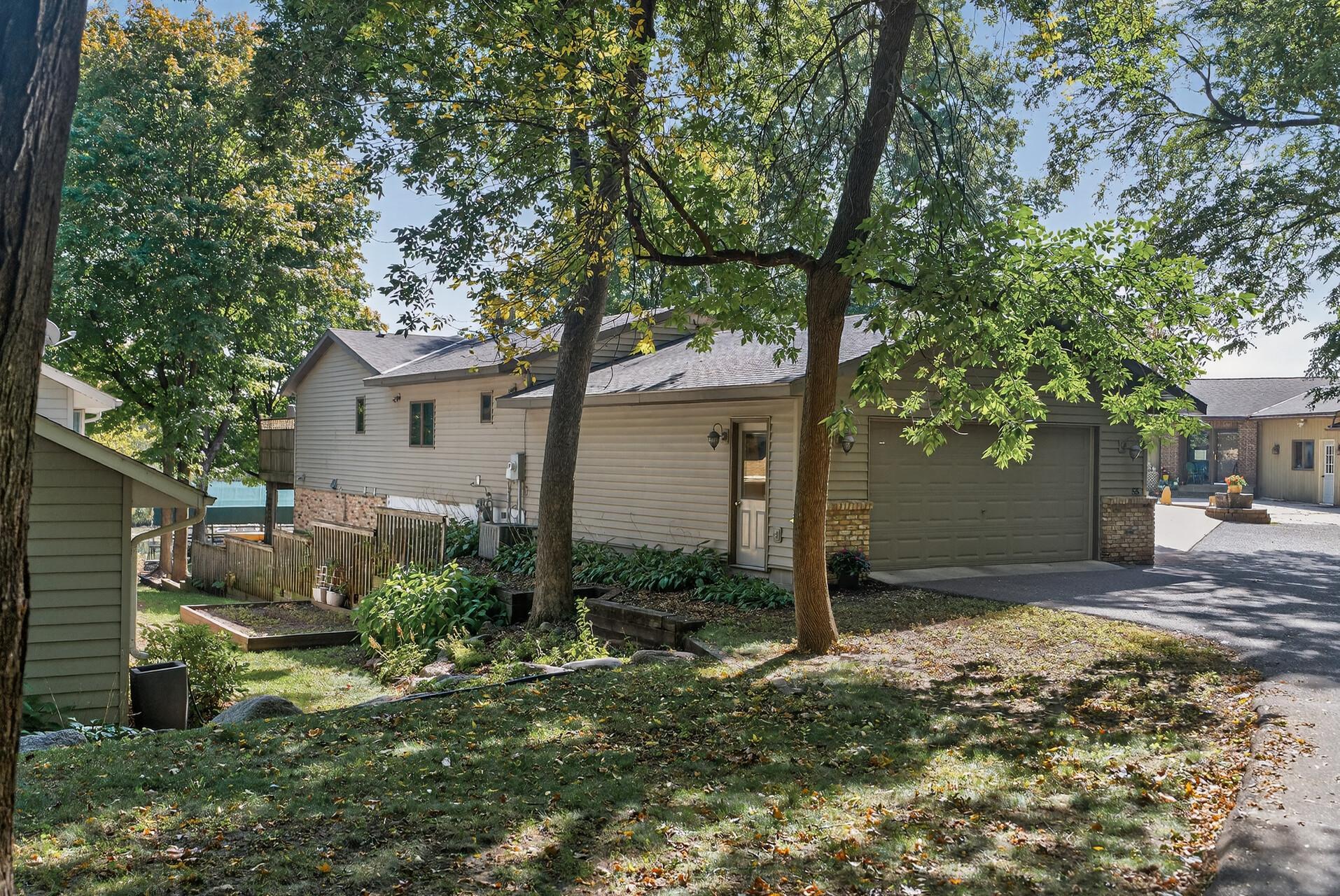 55 Interlachen Drive, Tonka Bay, MN