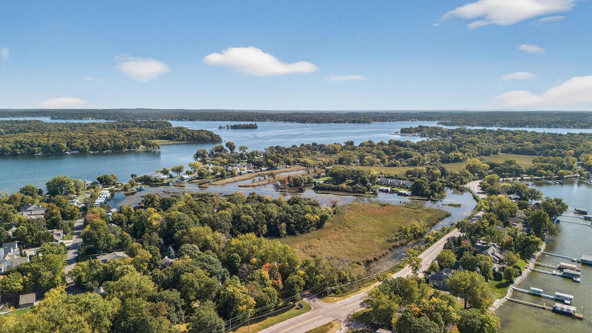 55 Interlachen Drive, Tonka Bay, MN