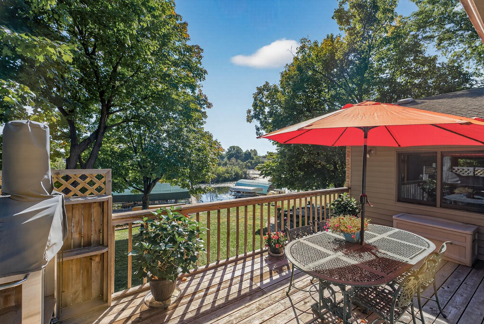 55 Interlachen Drive, Tonka Bay, MN