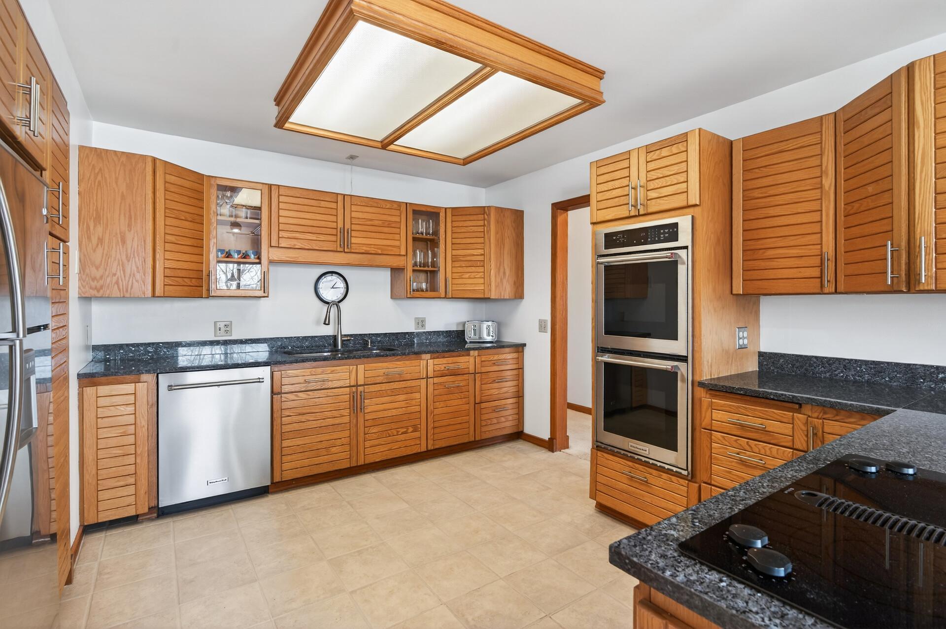 55 Interlachen Drive, Tonka Bay, MN