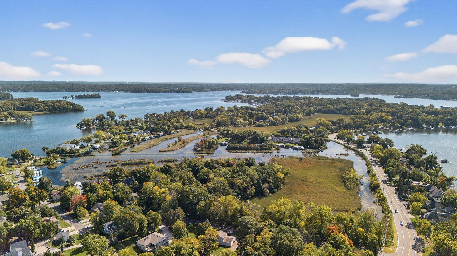 55 Interlachen Drive, Tonka Bay, MN
