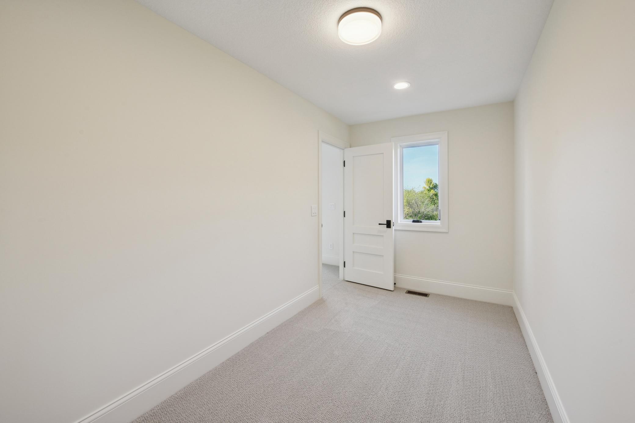 9414 Us-12, Independence, MN