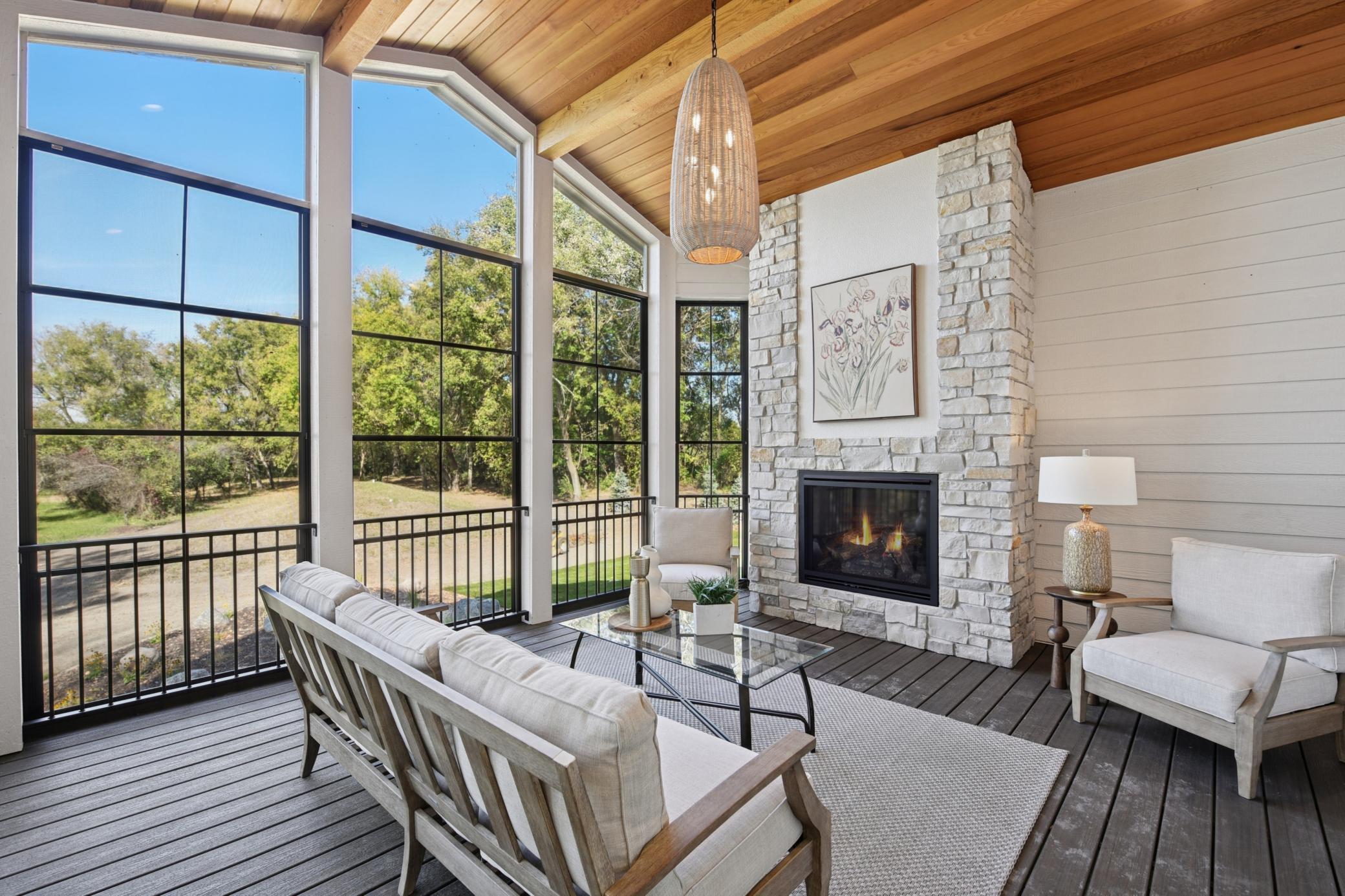 9414 Us-12, Independence, MN